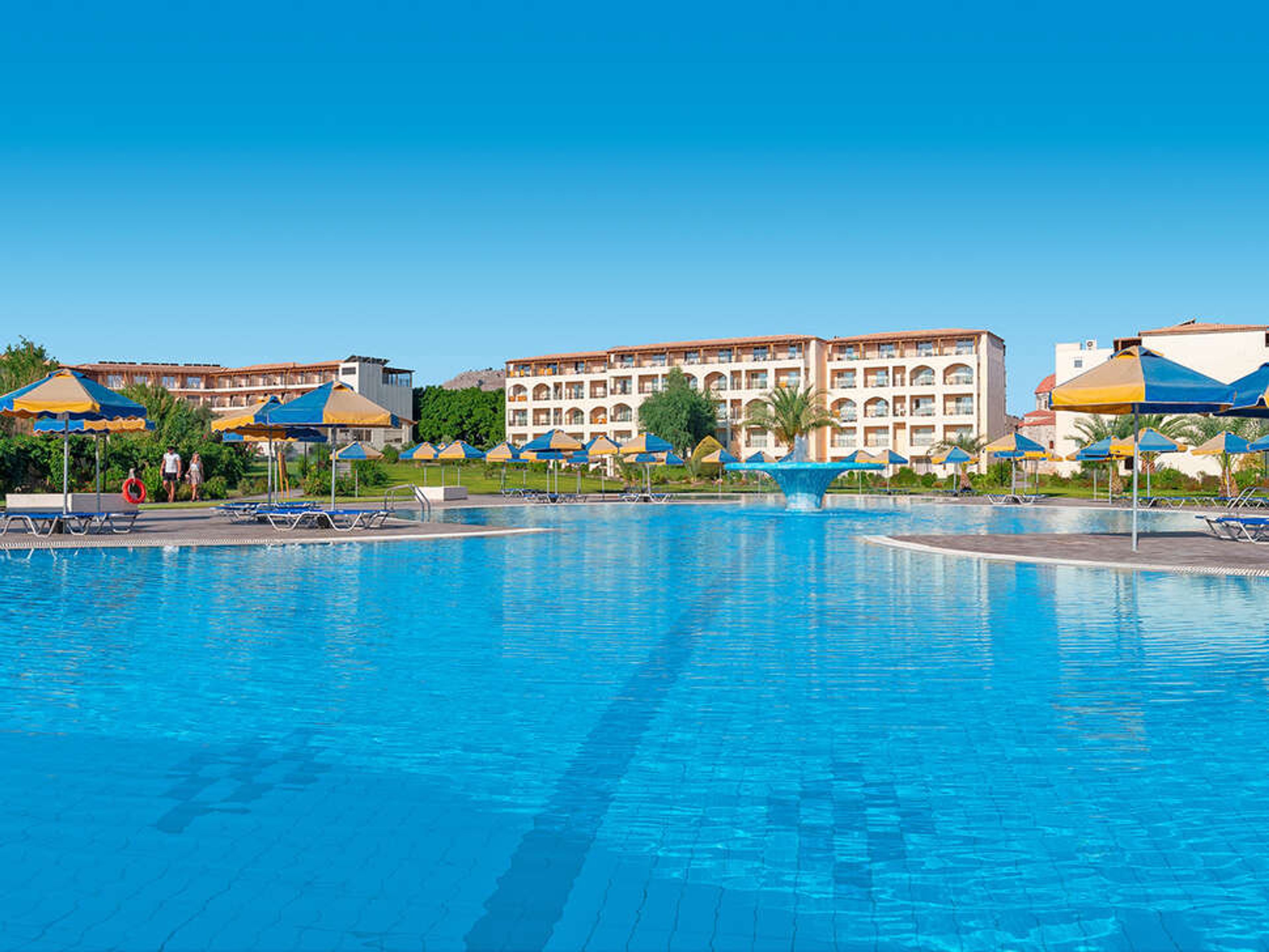 Myrina Beach foto 1