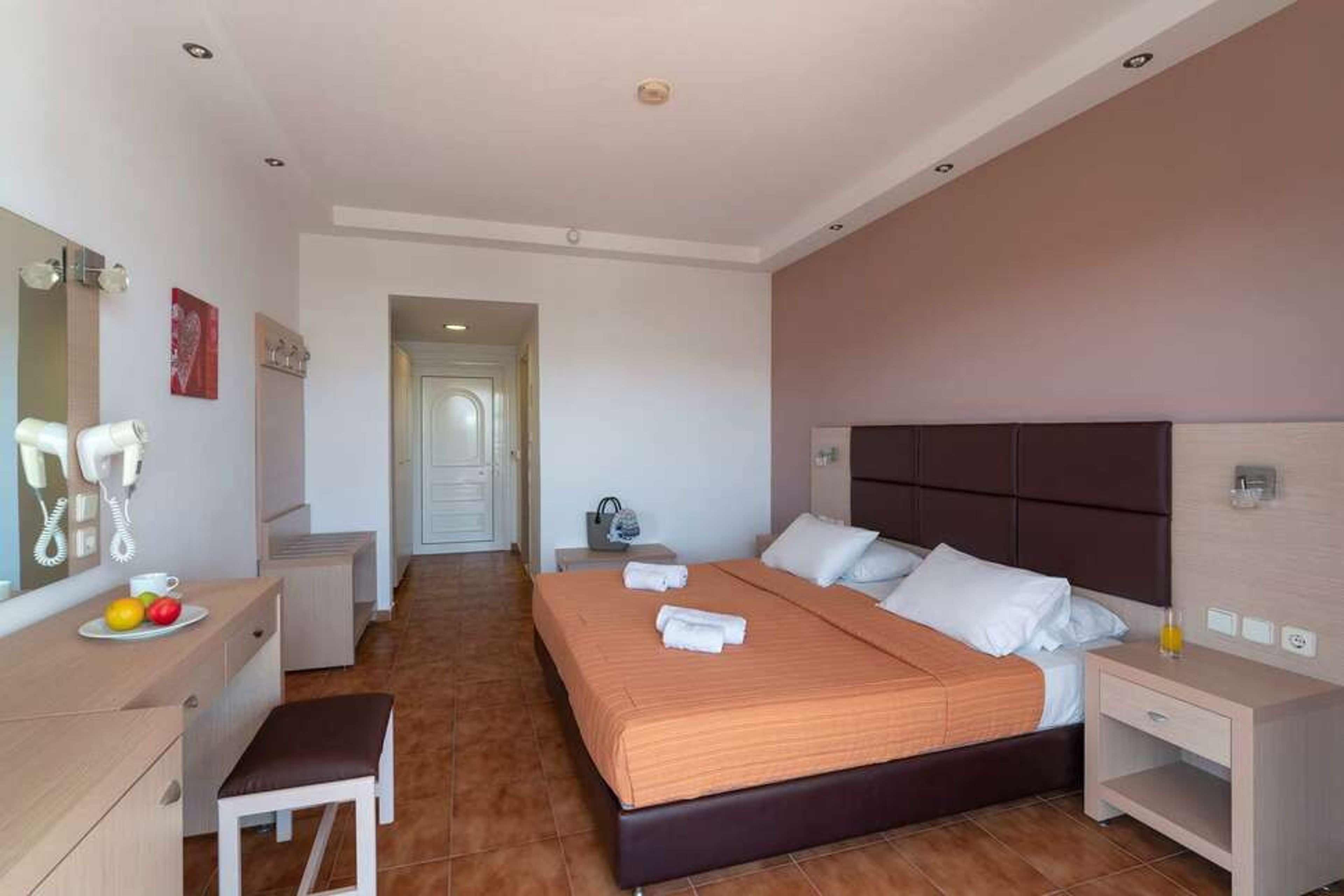 Myrina Beach foto 3