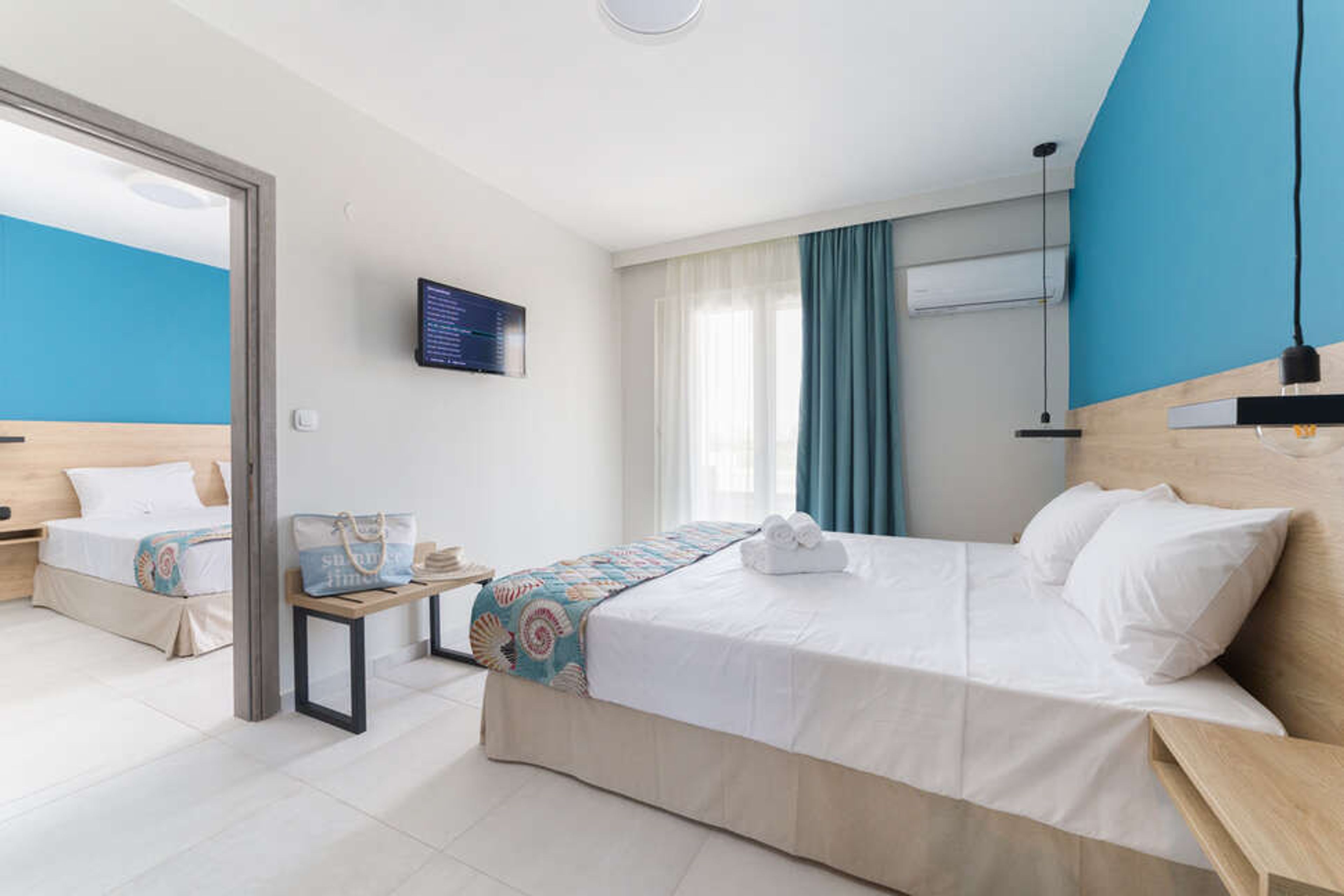 Mythic Summer foto 3