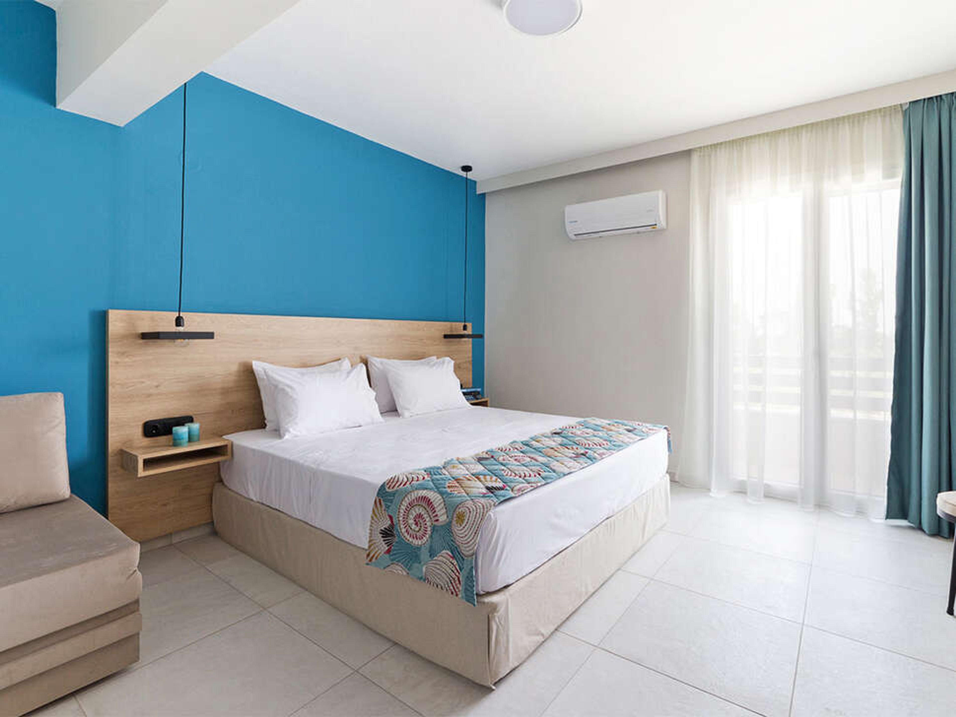 Mythic Summer foto 4