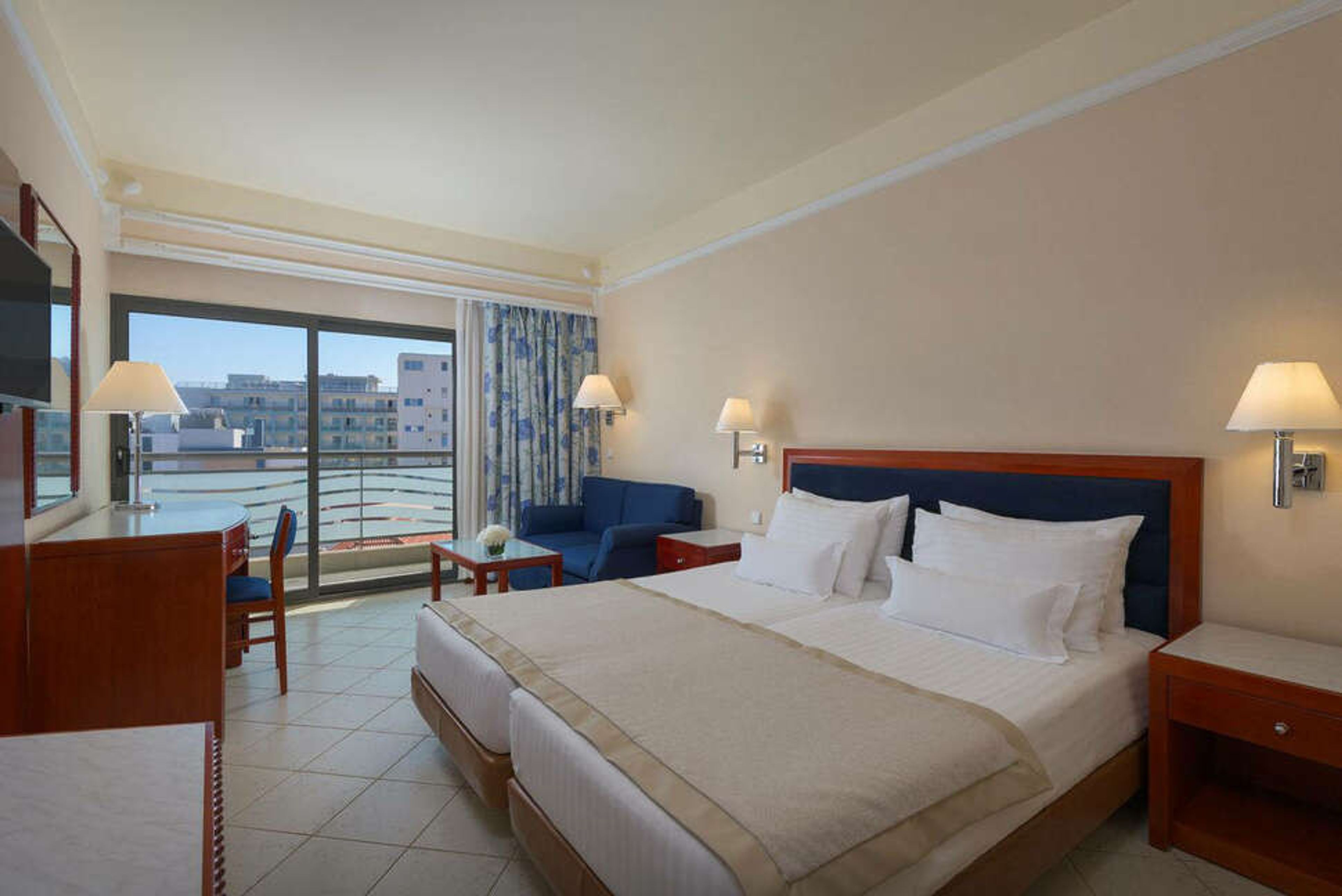 Mediterranean Beach Resort foto 2