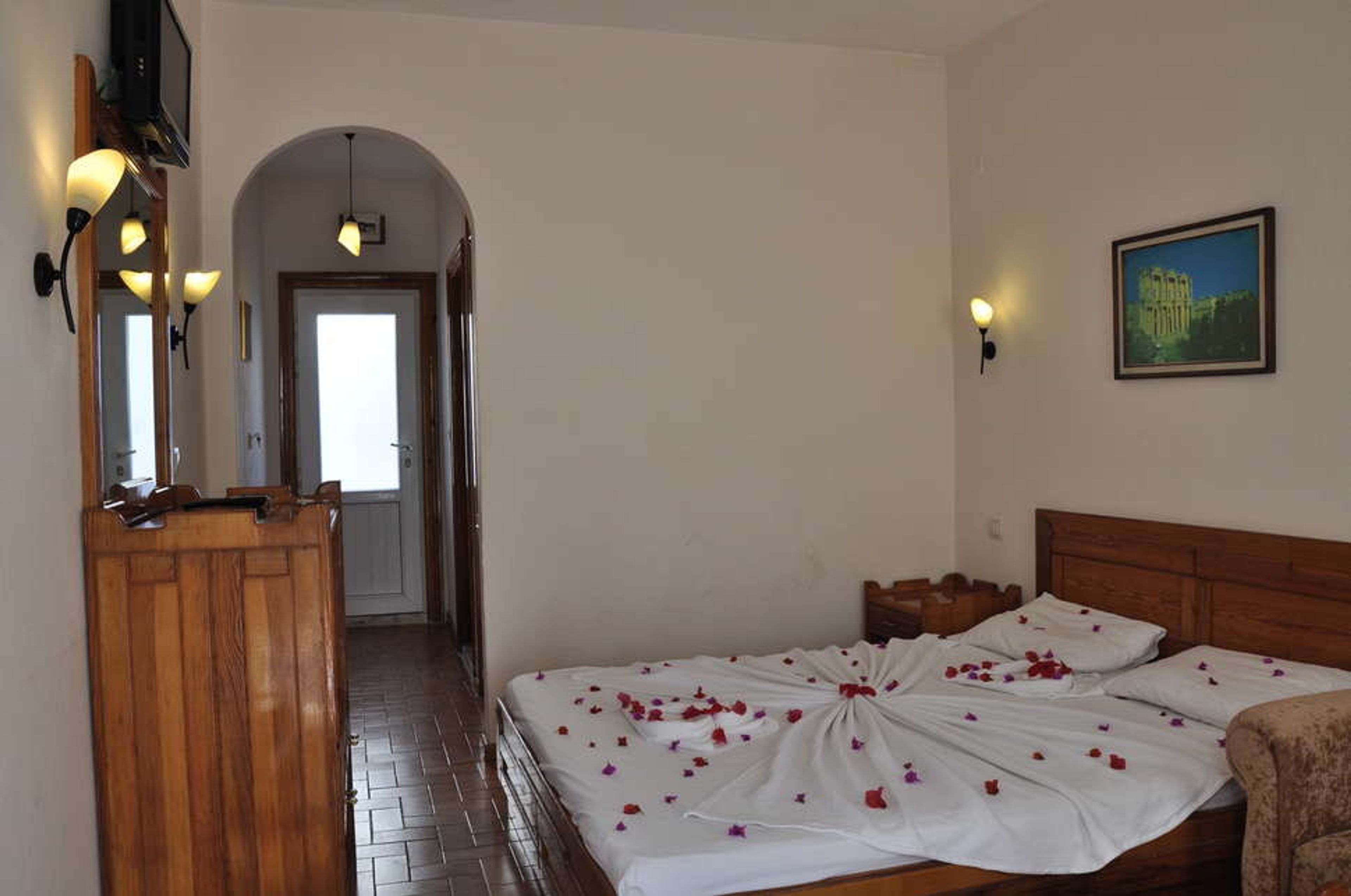 Nagi Beach Hotel foto 4