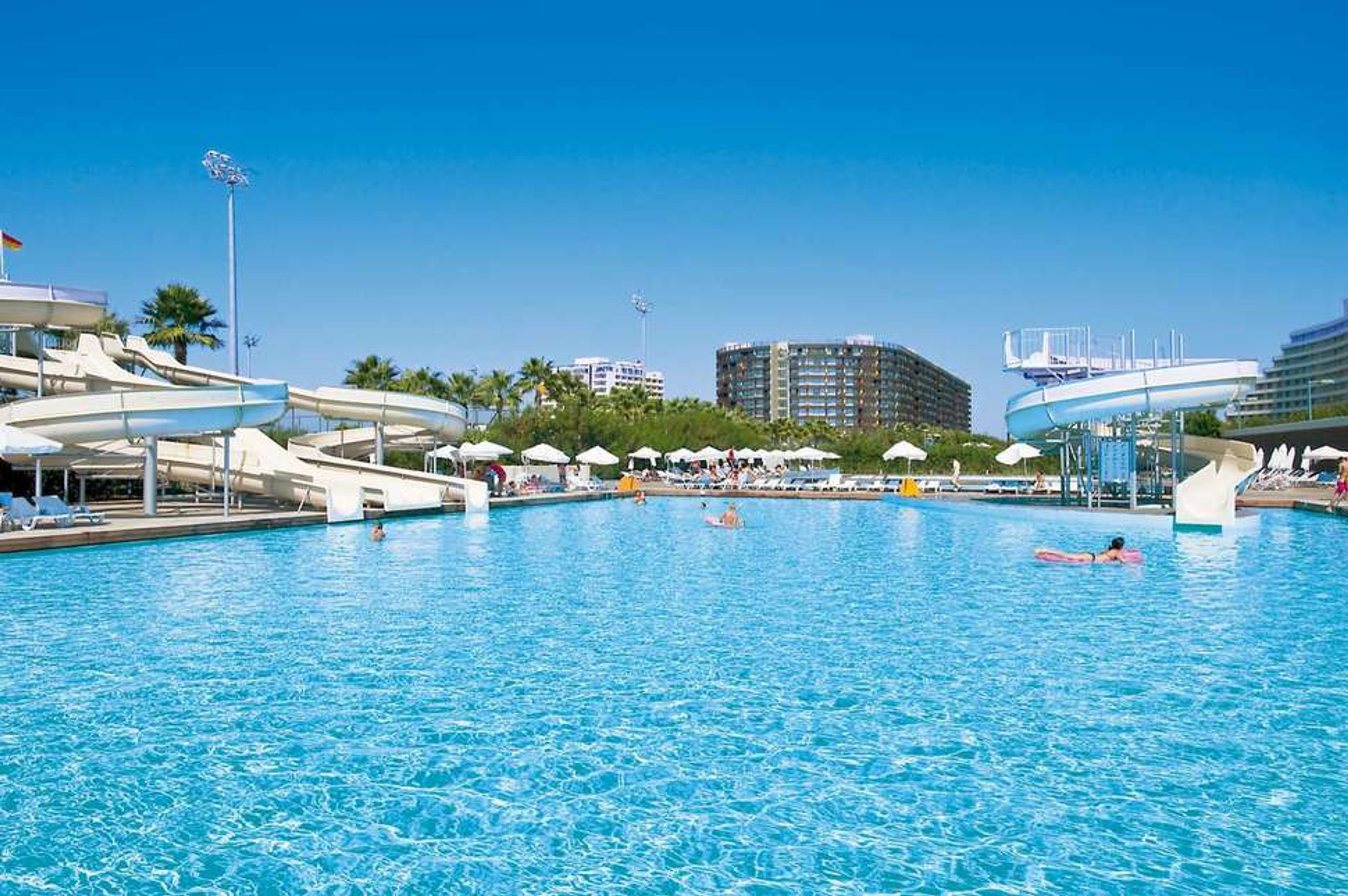 Nirvana Cosmopolitan foto 1