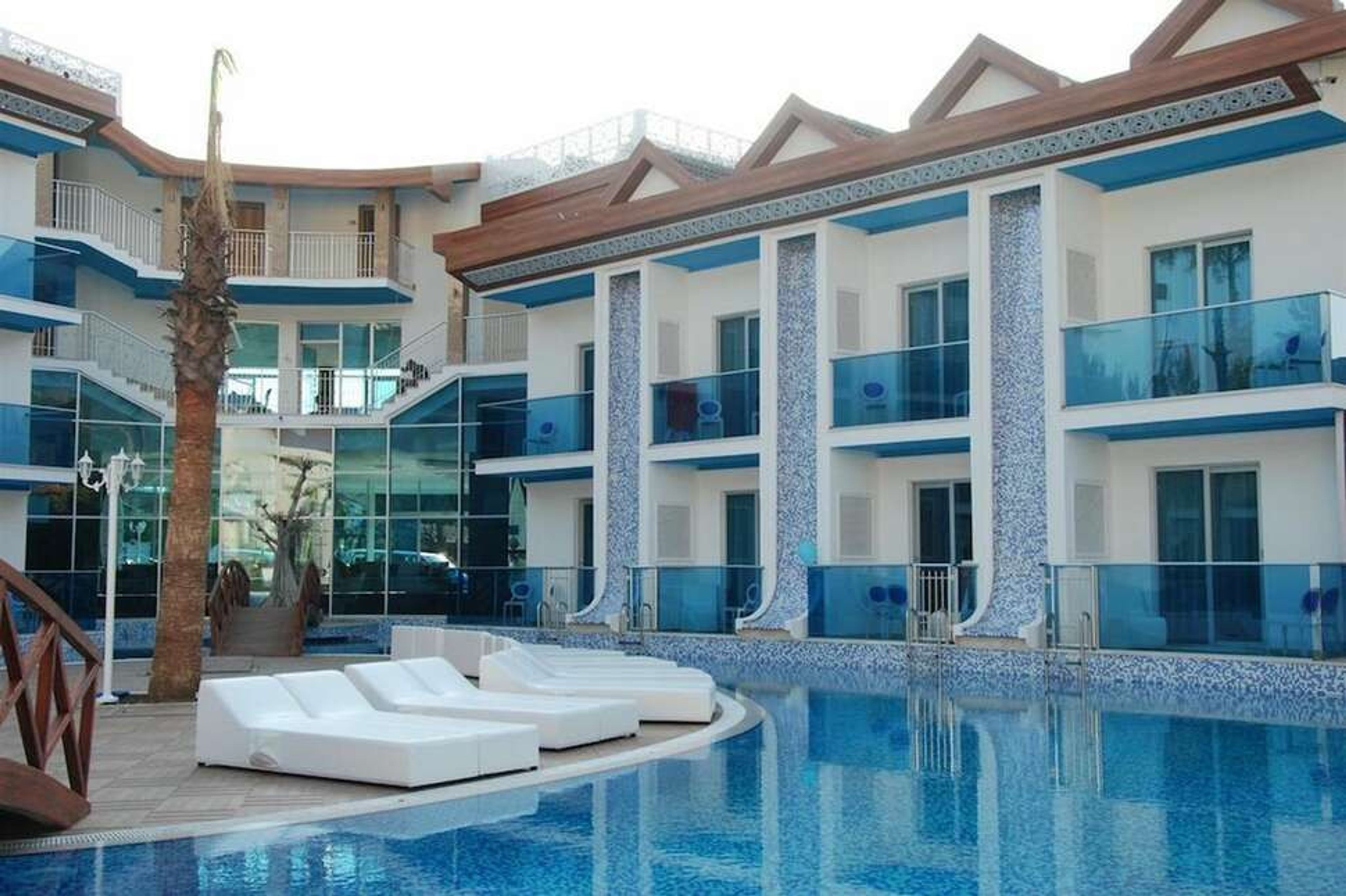 Ocean Blue High Class foto 3