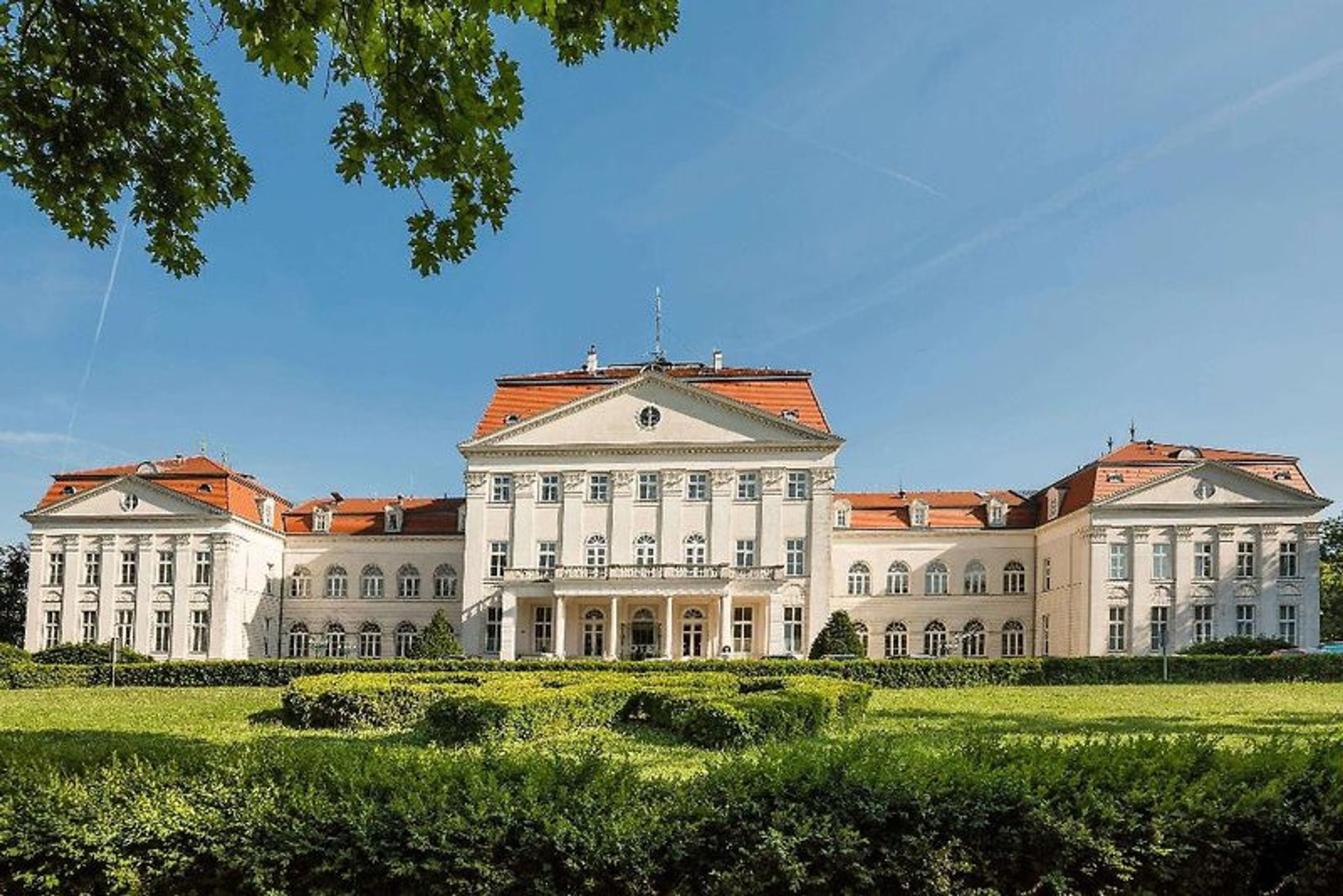 Austria Trend Schloss Wilhelminenberg