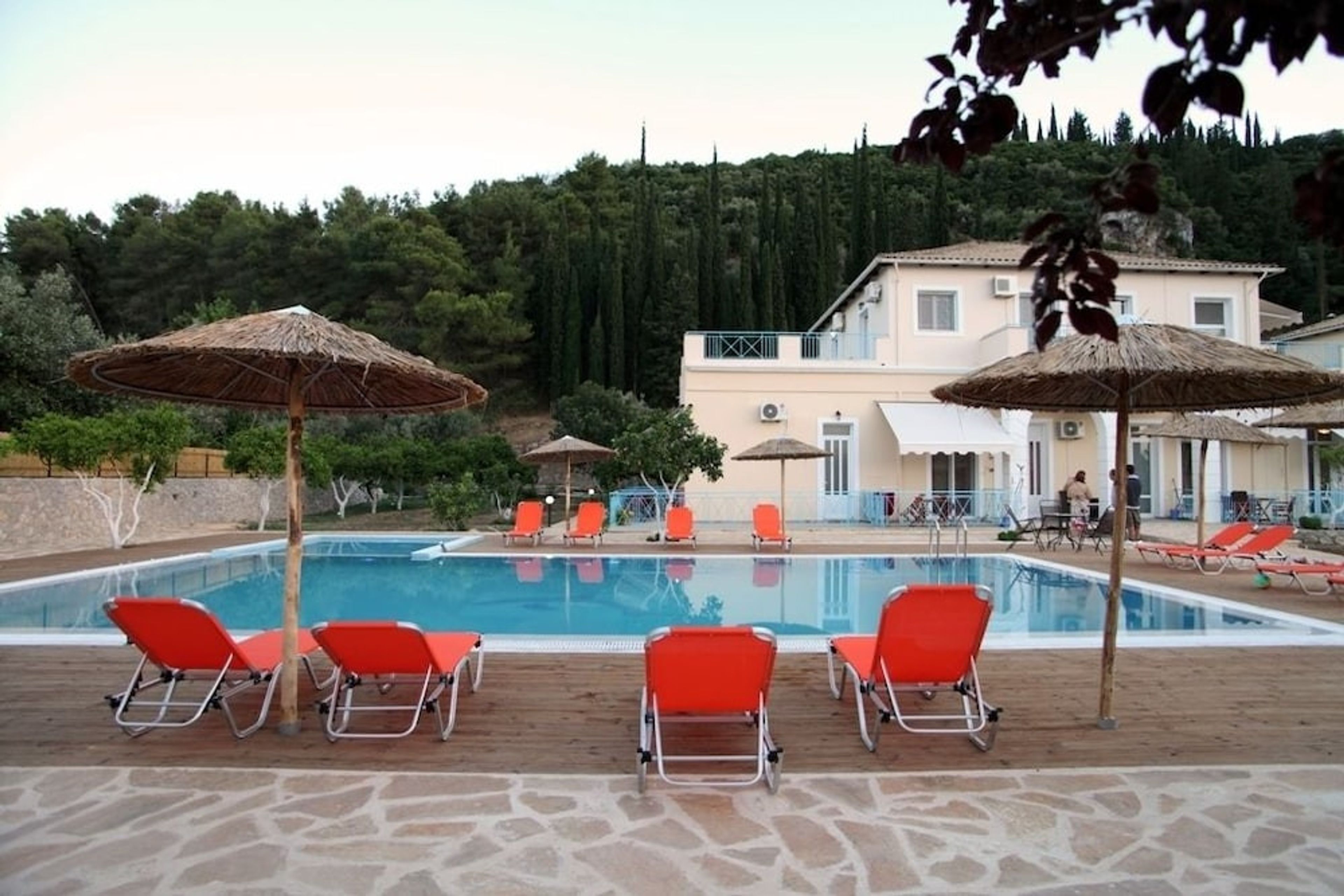 Avra Suites & Apartments
