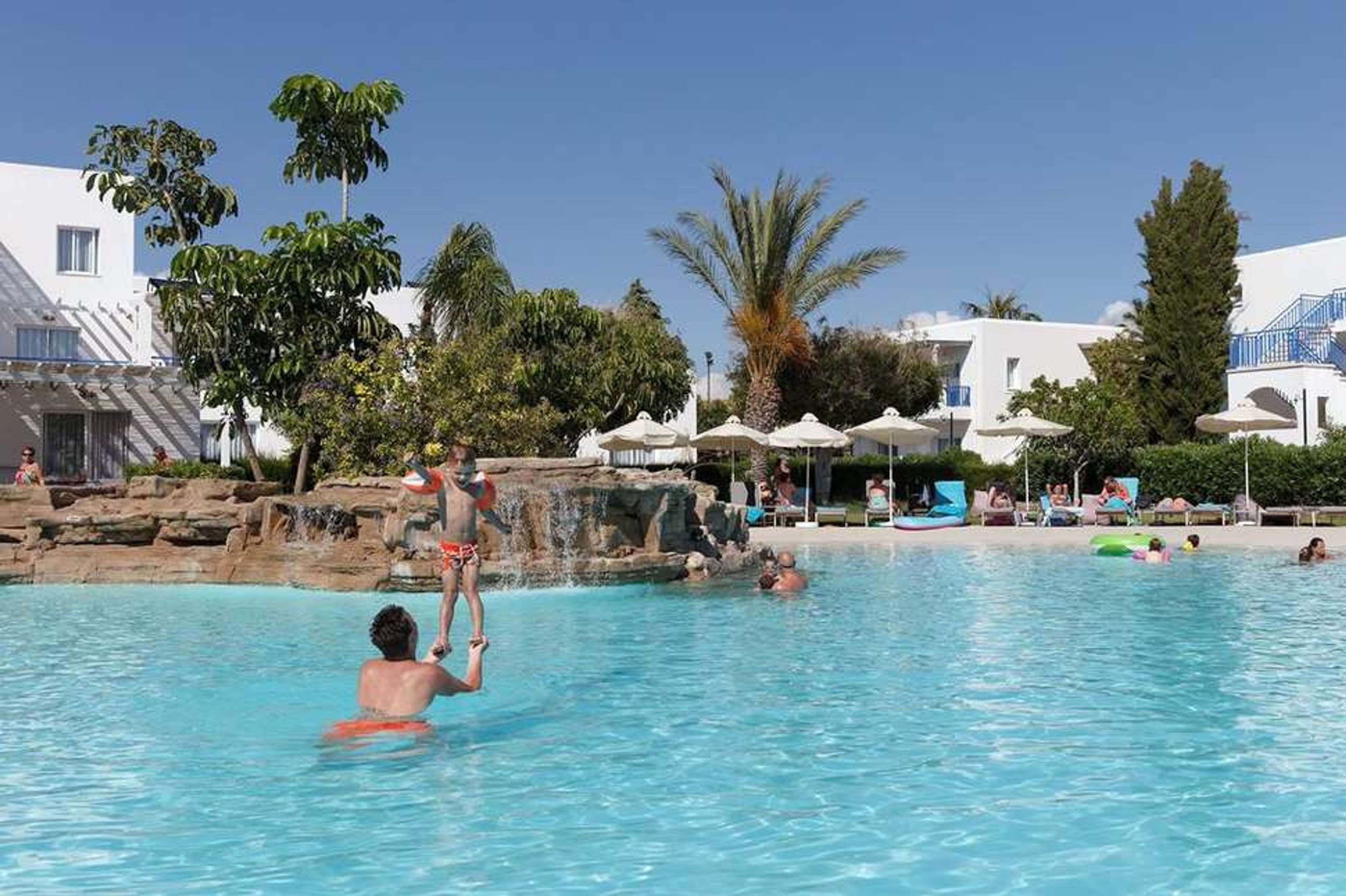 Aliathon Village foto 2