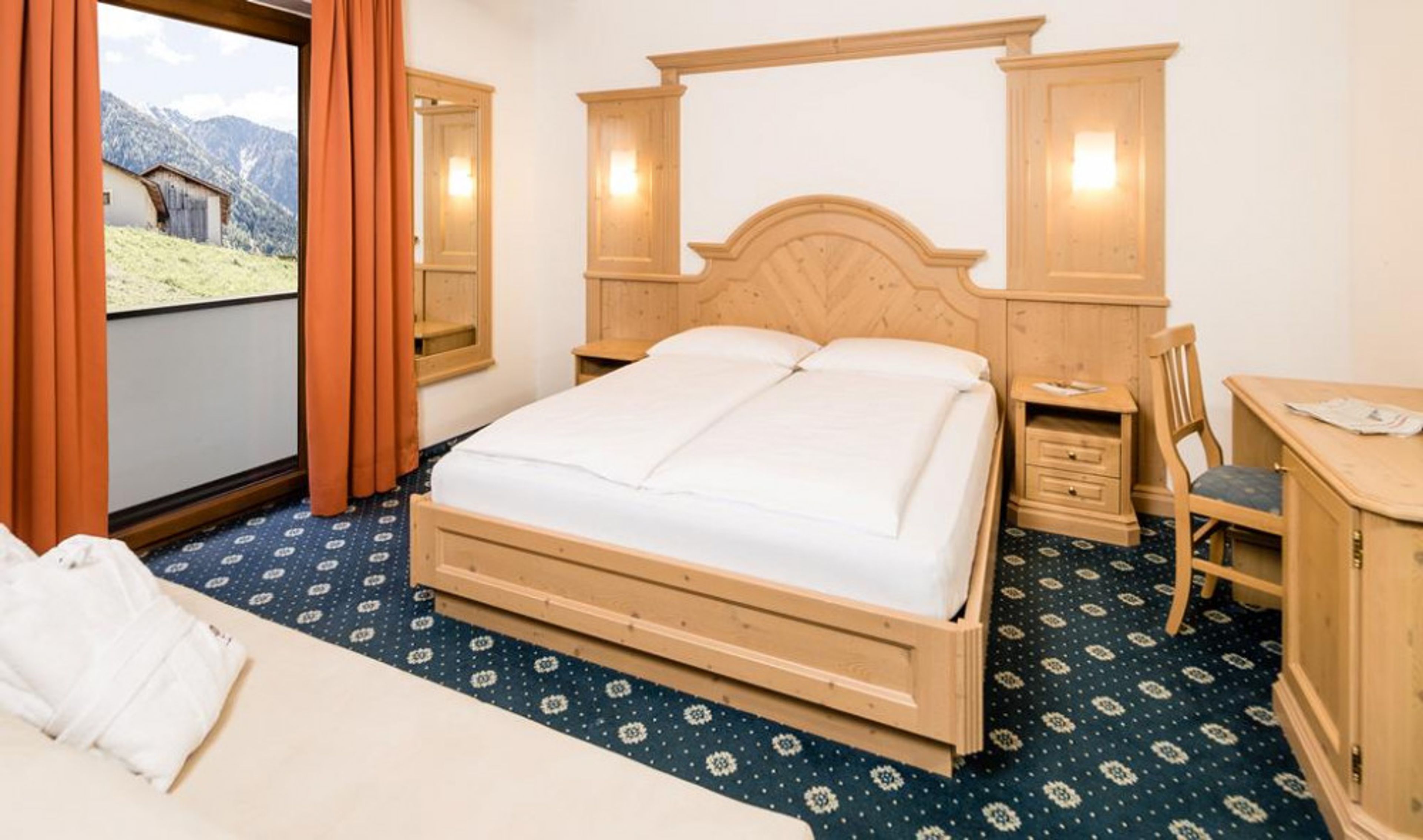 Almina Family foto 1