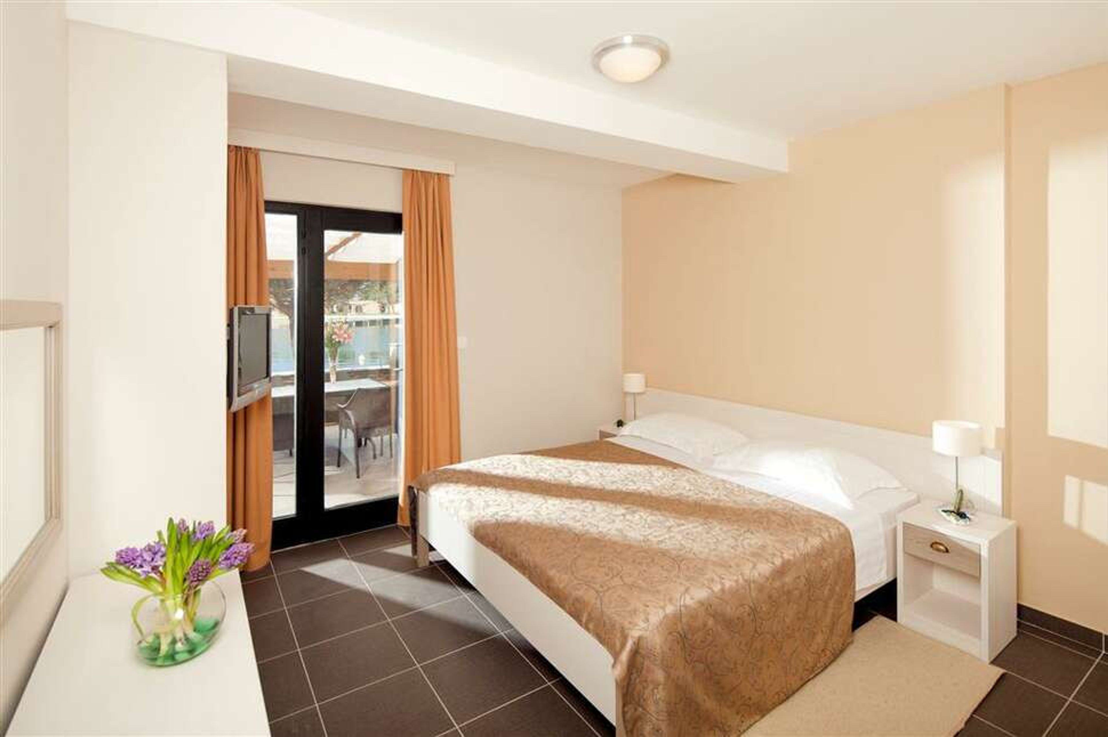 Amfora Plava Laguna foto 2