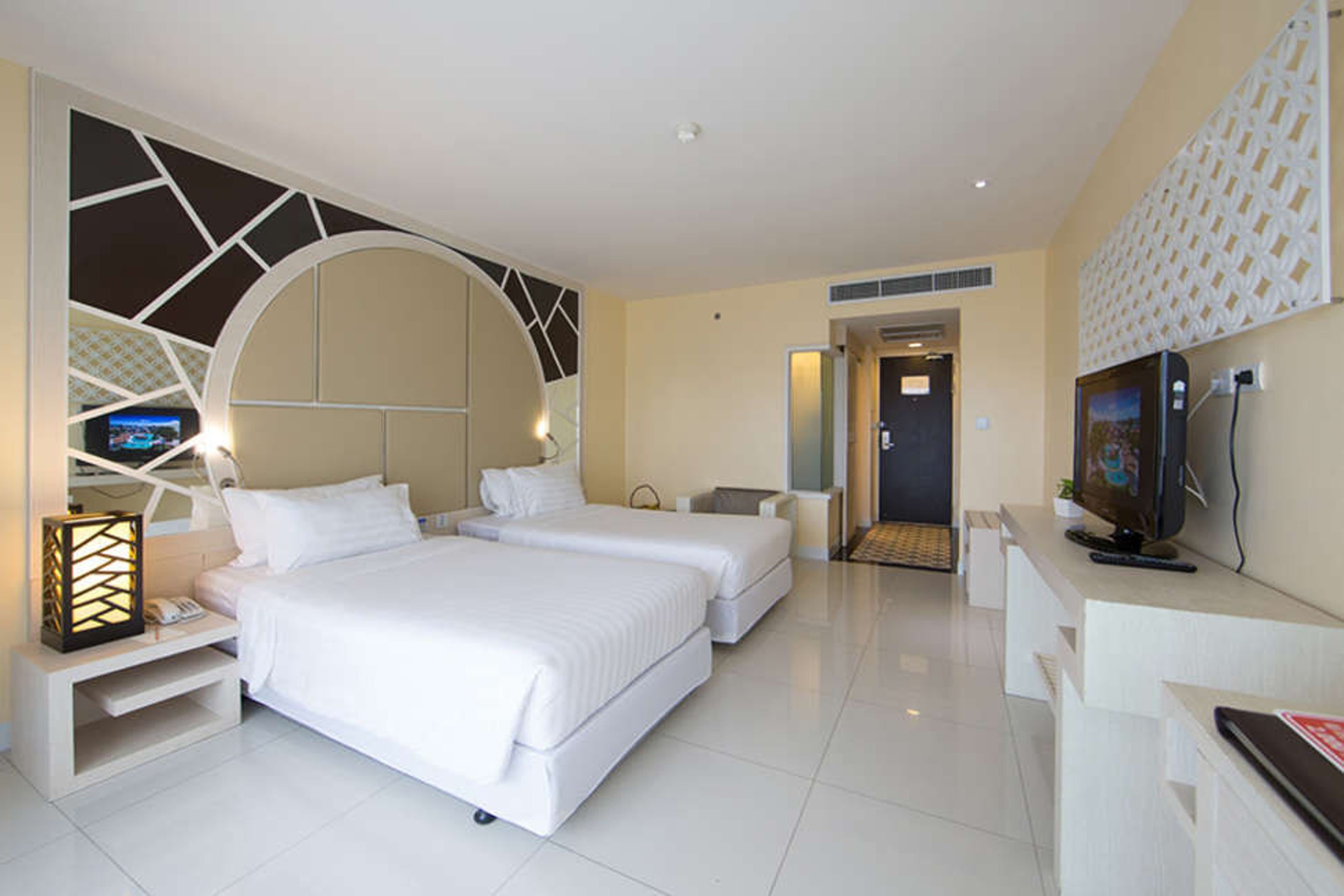 Andaman Embrace Patong (SHA Plus) foto 2