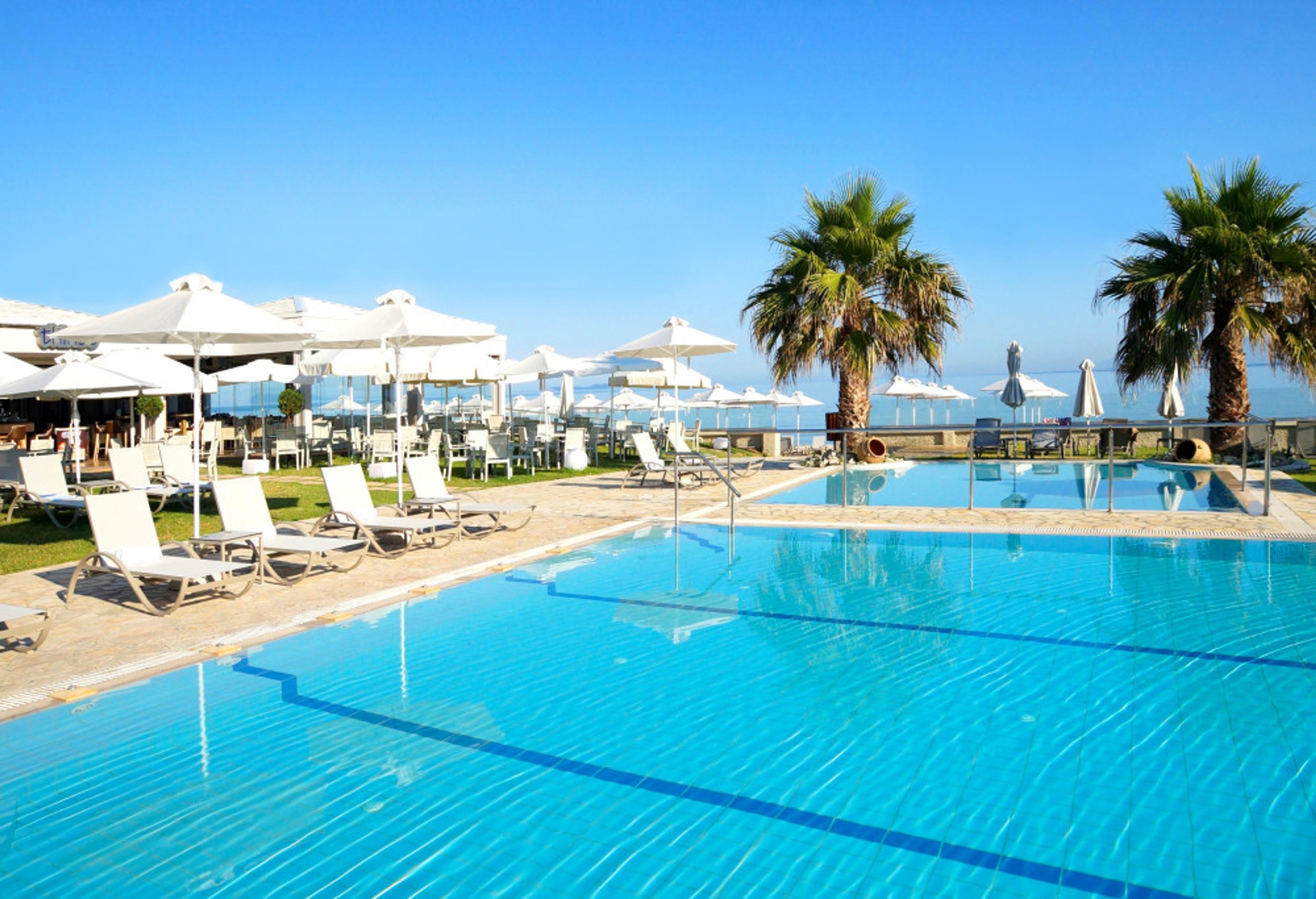 Aparthotel Acharavi Beach foto 1