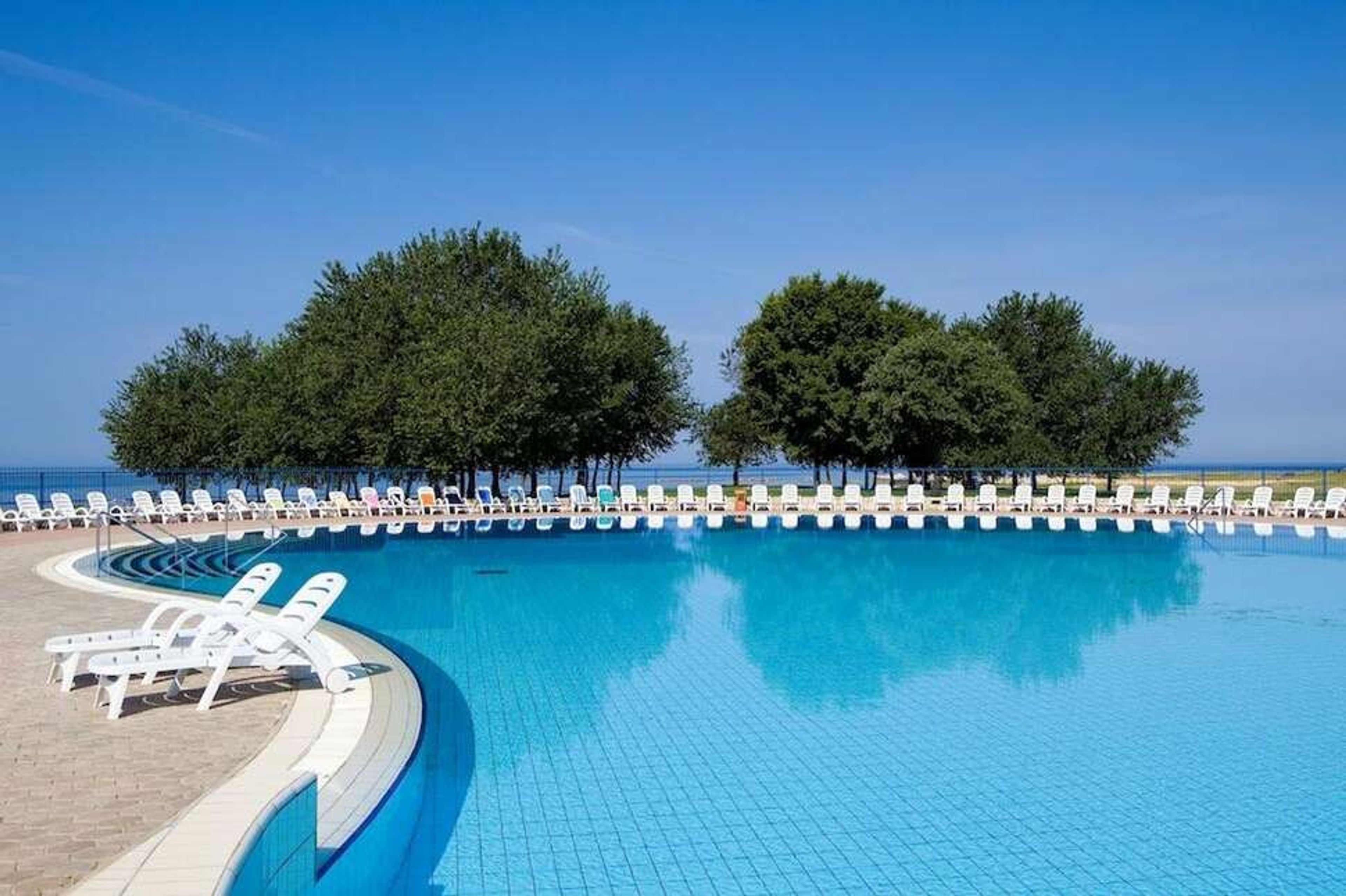 Apartments Katoro Plava Laguna