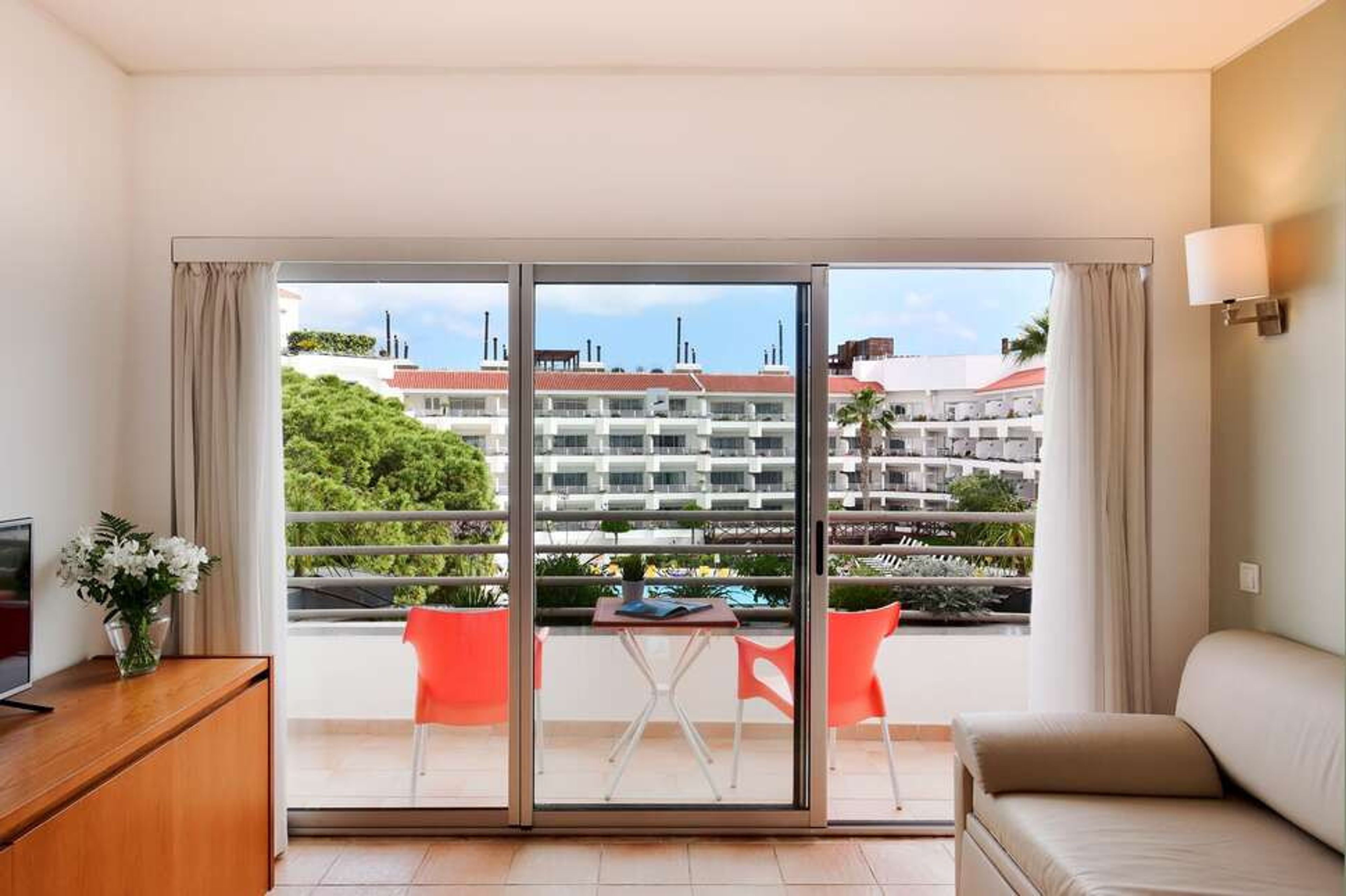 Aqualuz Lagos by The Editory foto 4