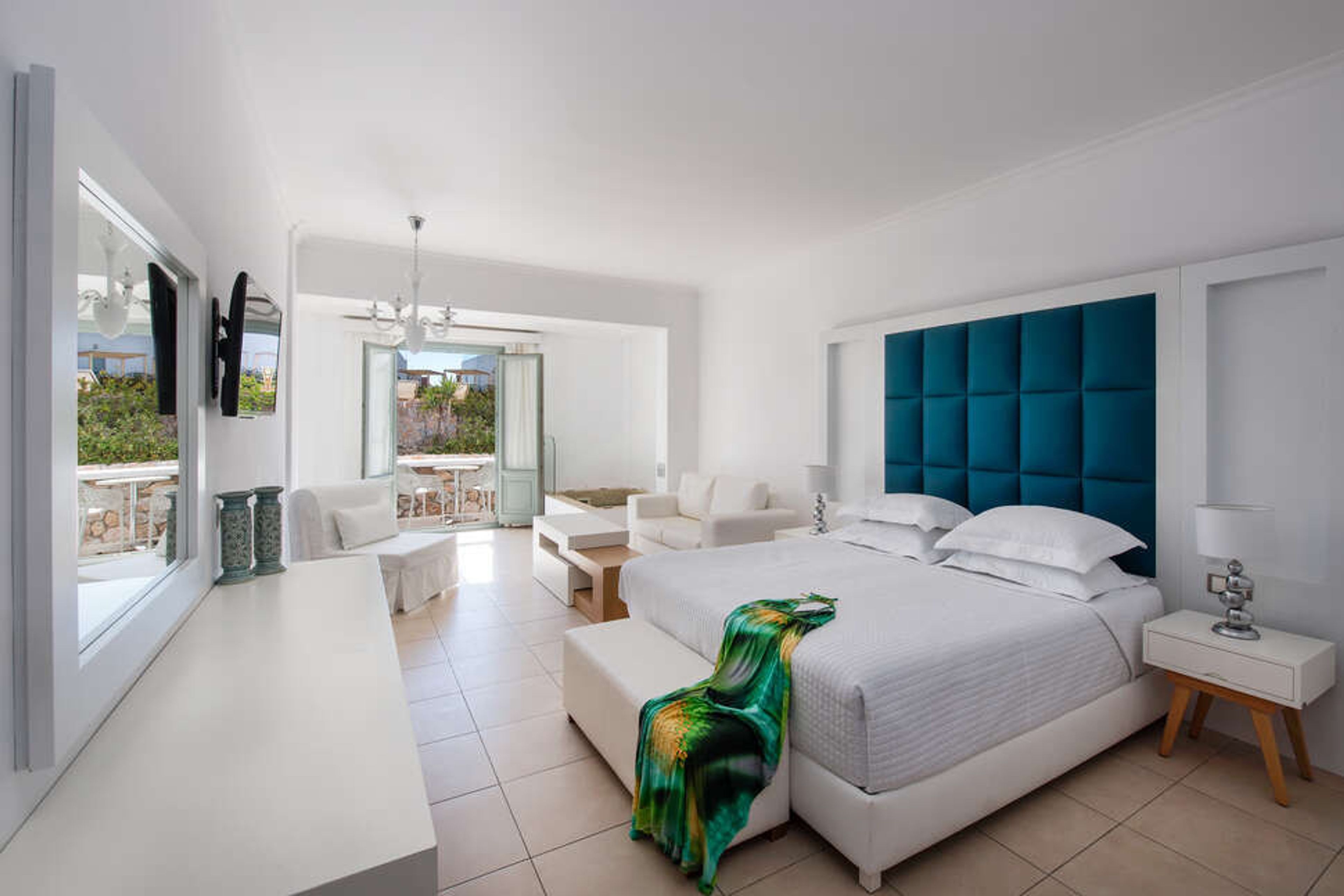 Astro Palace Hotel & Suites