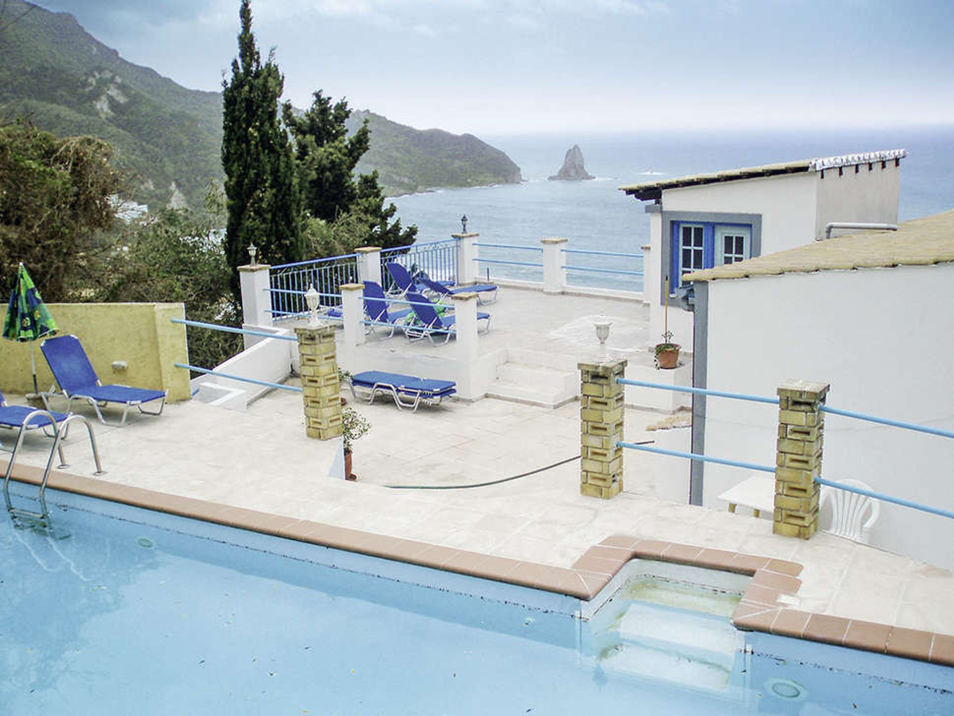 Belvedere Aghios Gordios foto 1