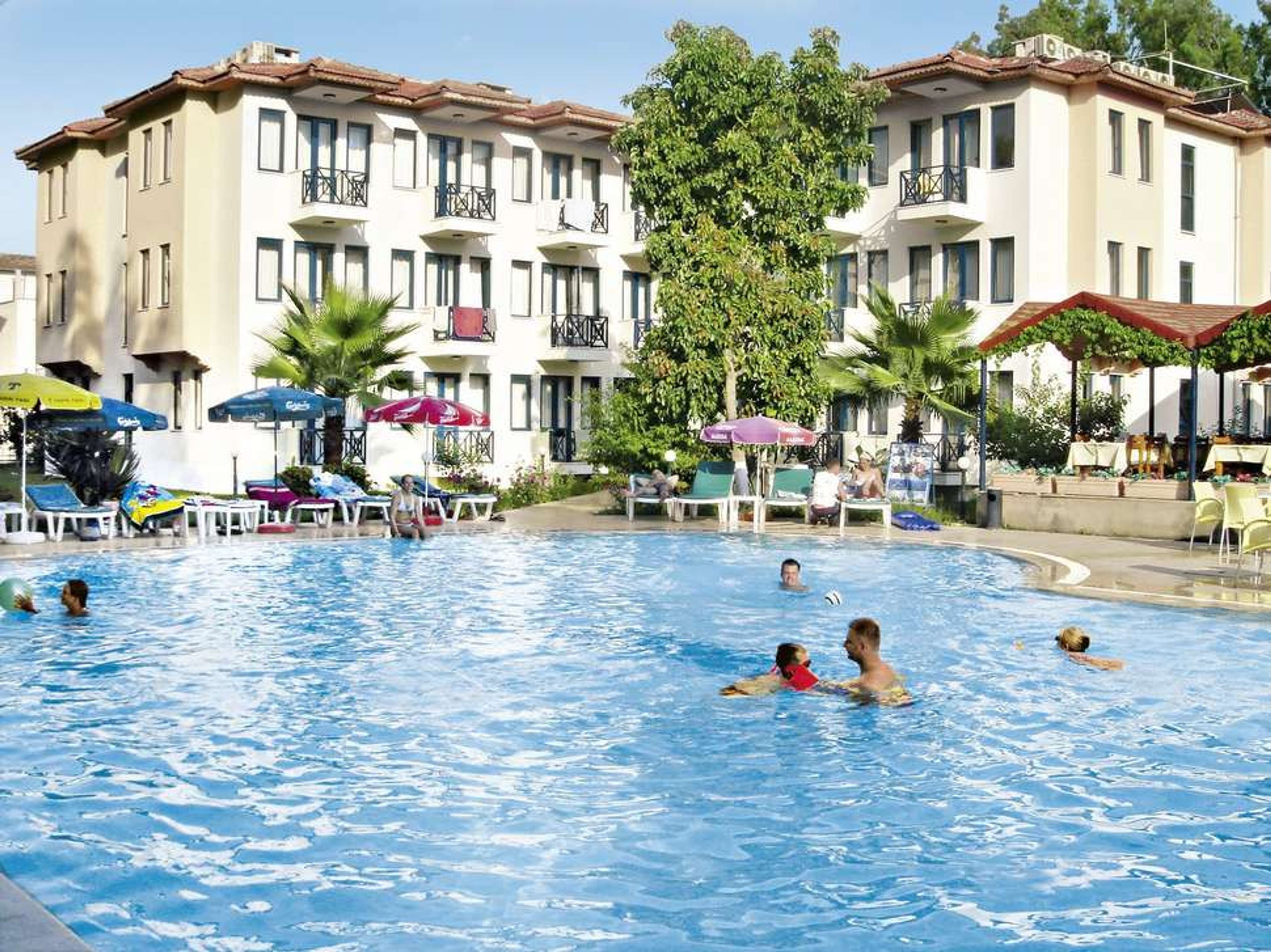 Bezay foto 4