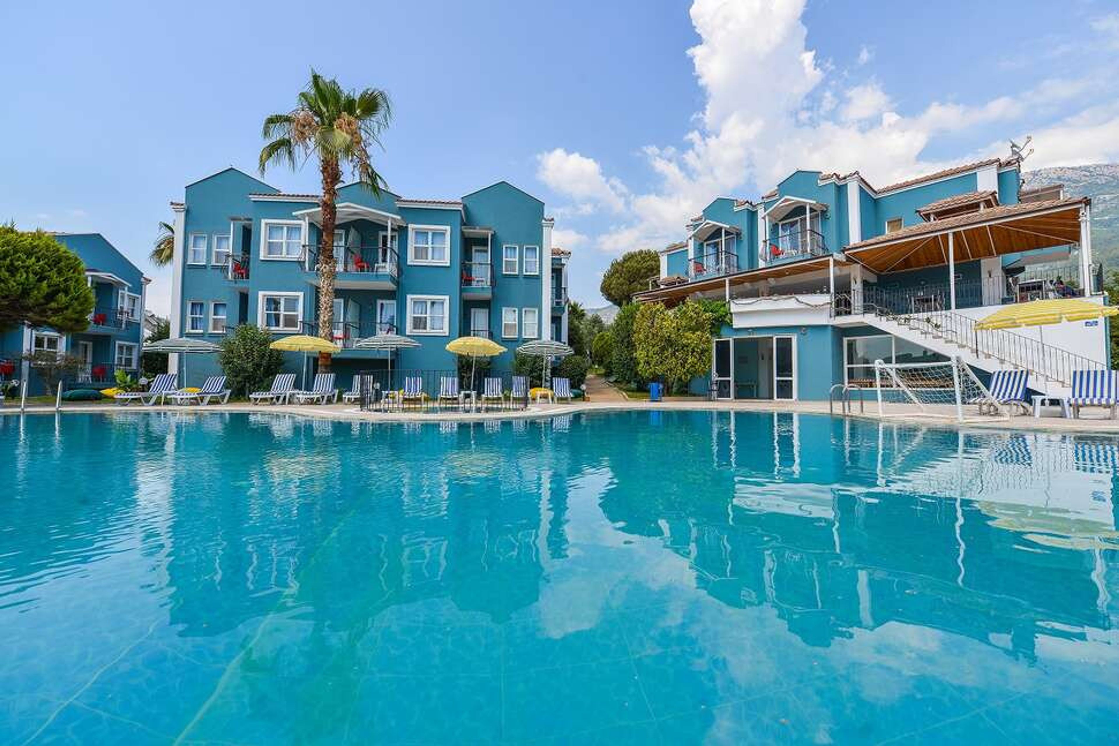 Blue Pearl Hotel & Villa's