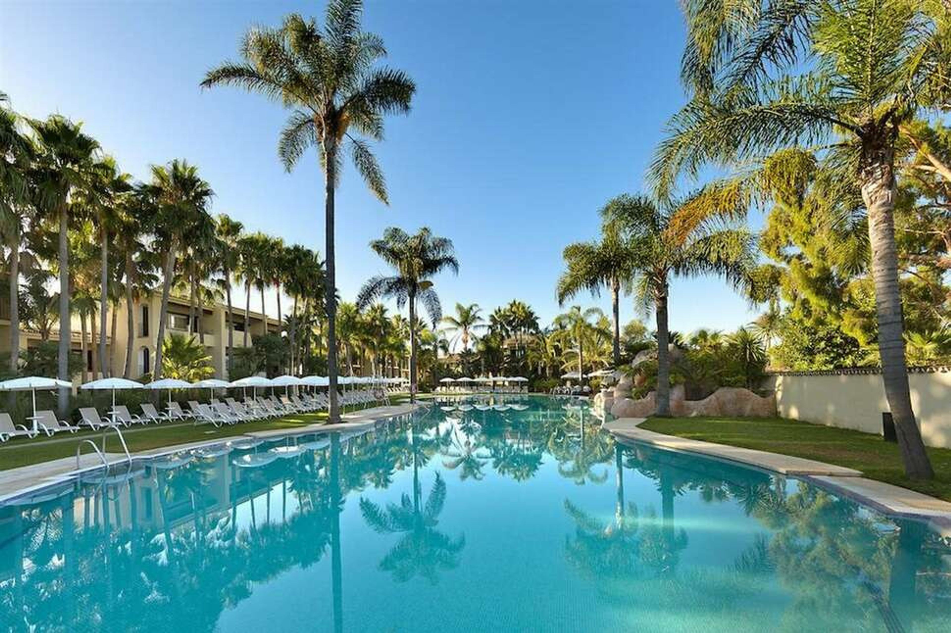 Bluebay Banús foto 1