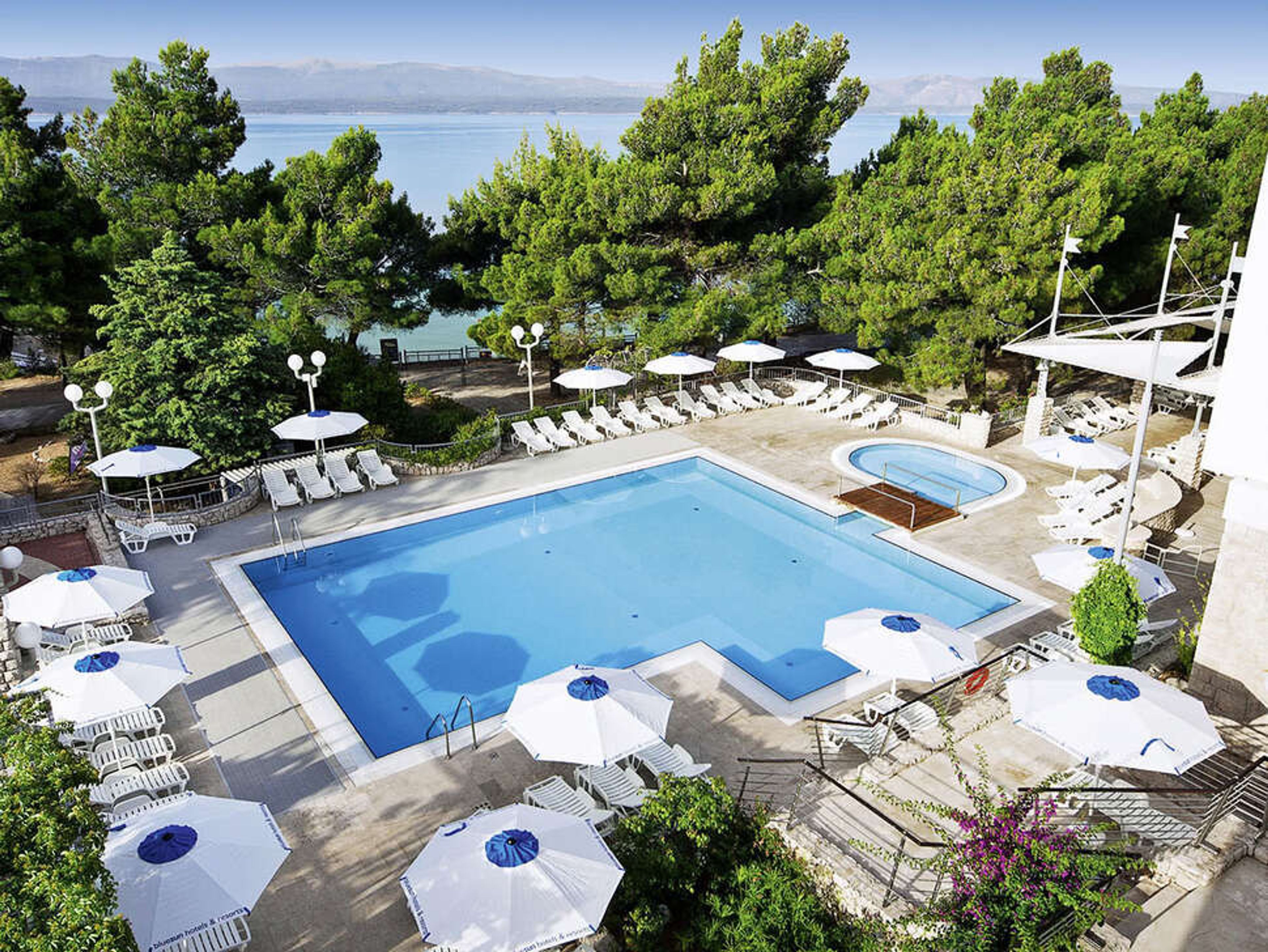 Bluesun Borak foto 1