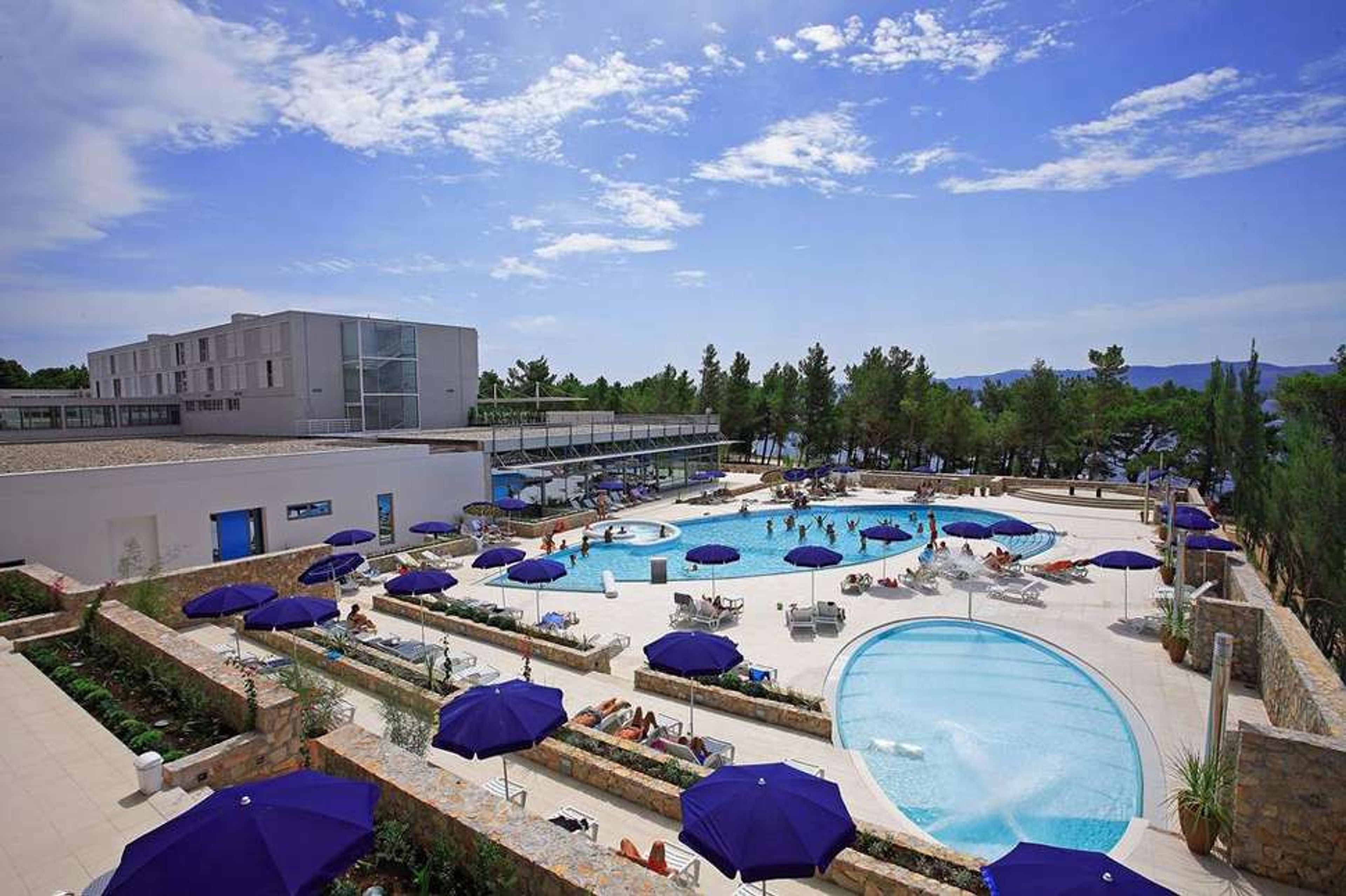 Bluesun Elaphusa foto 1