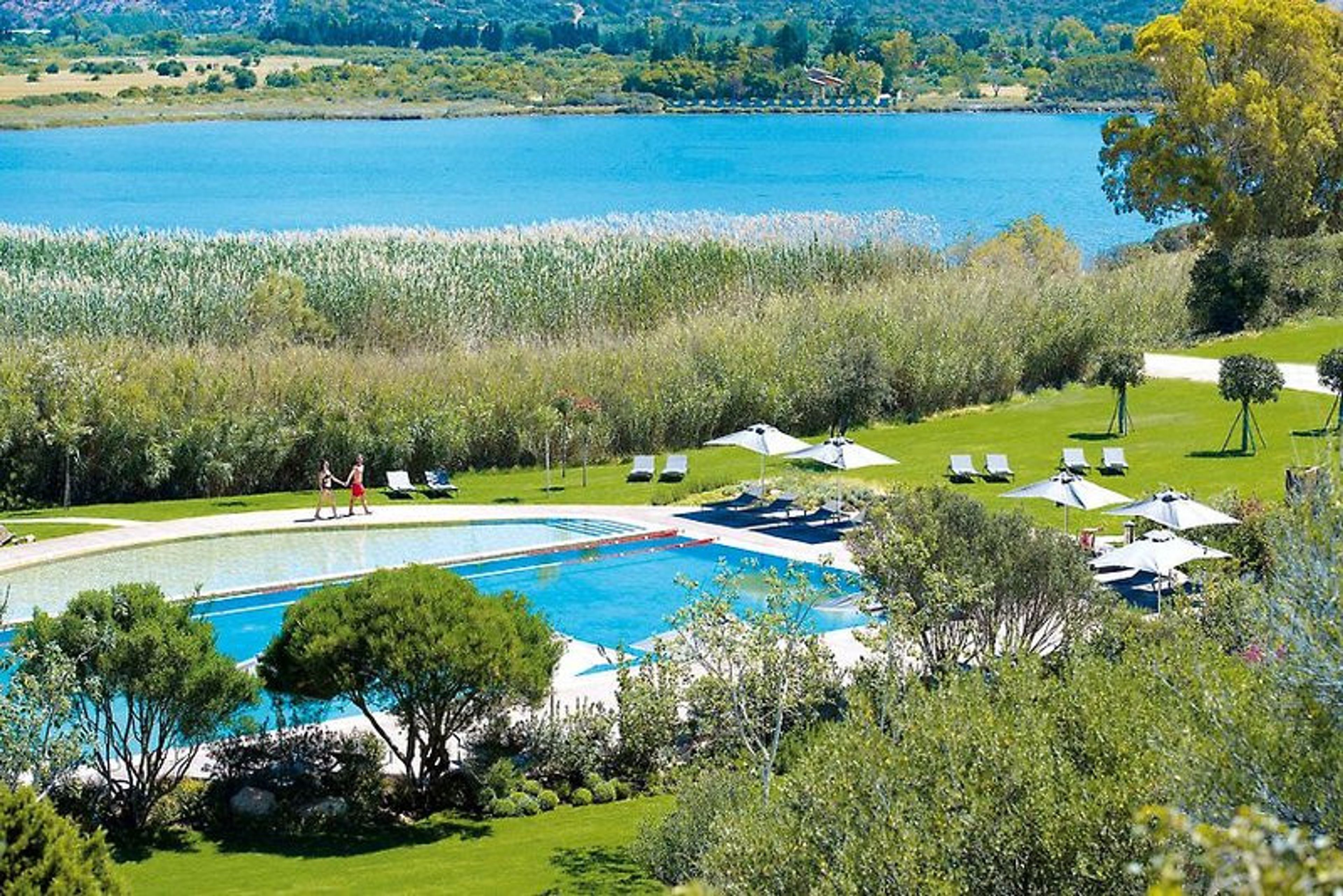 Curio Collection by Hilton Baia di Chia Resort Sardiniafoto5