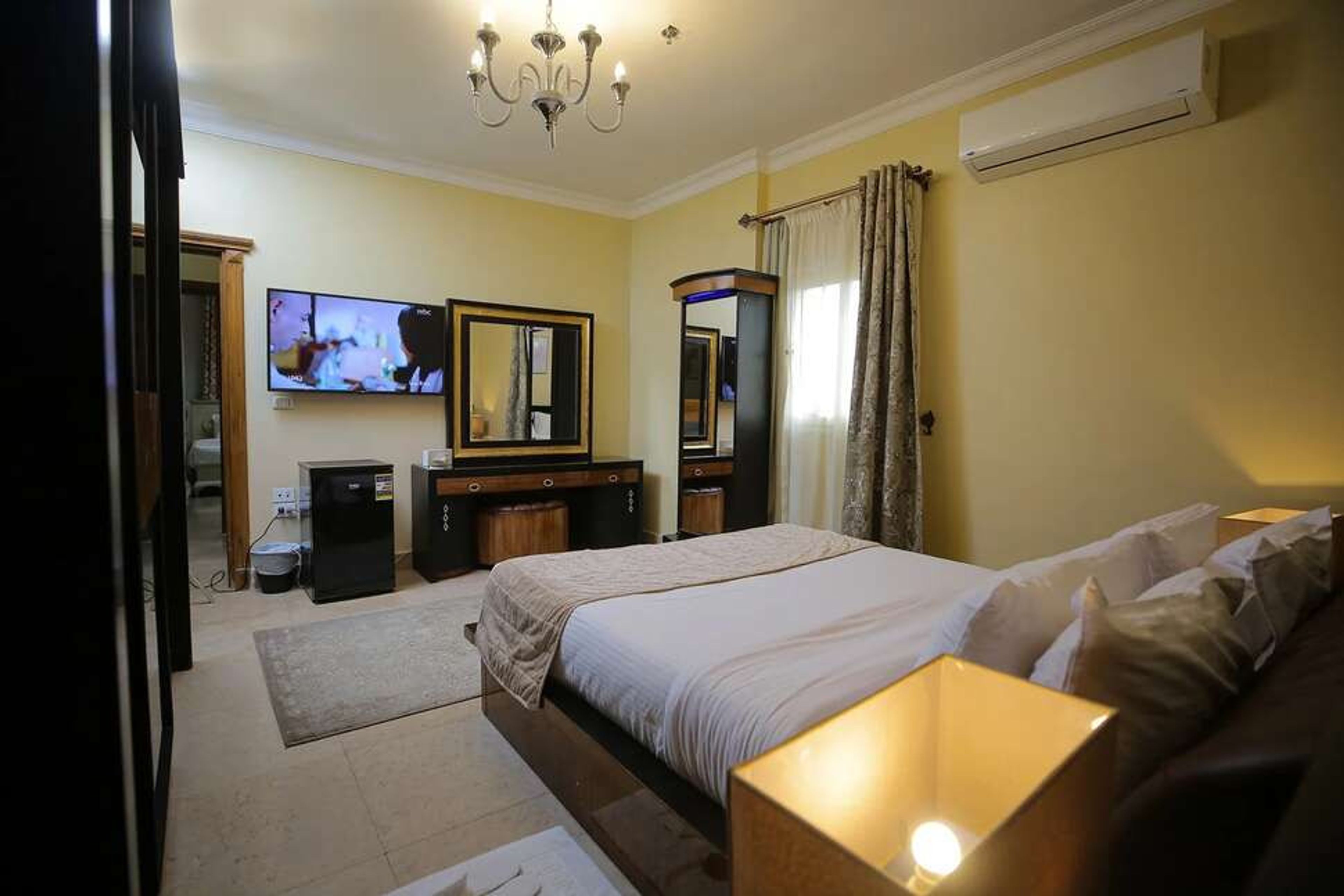 Cairo Taj Dokki Families Tower