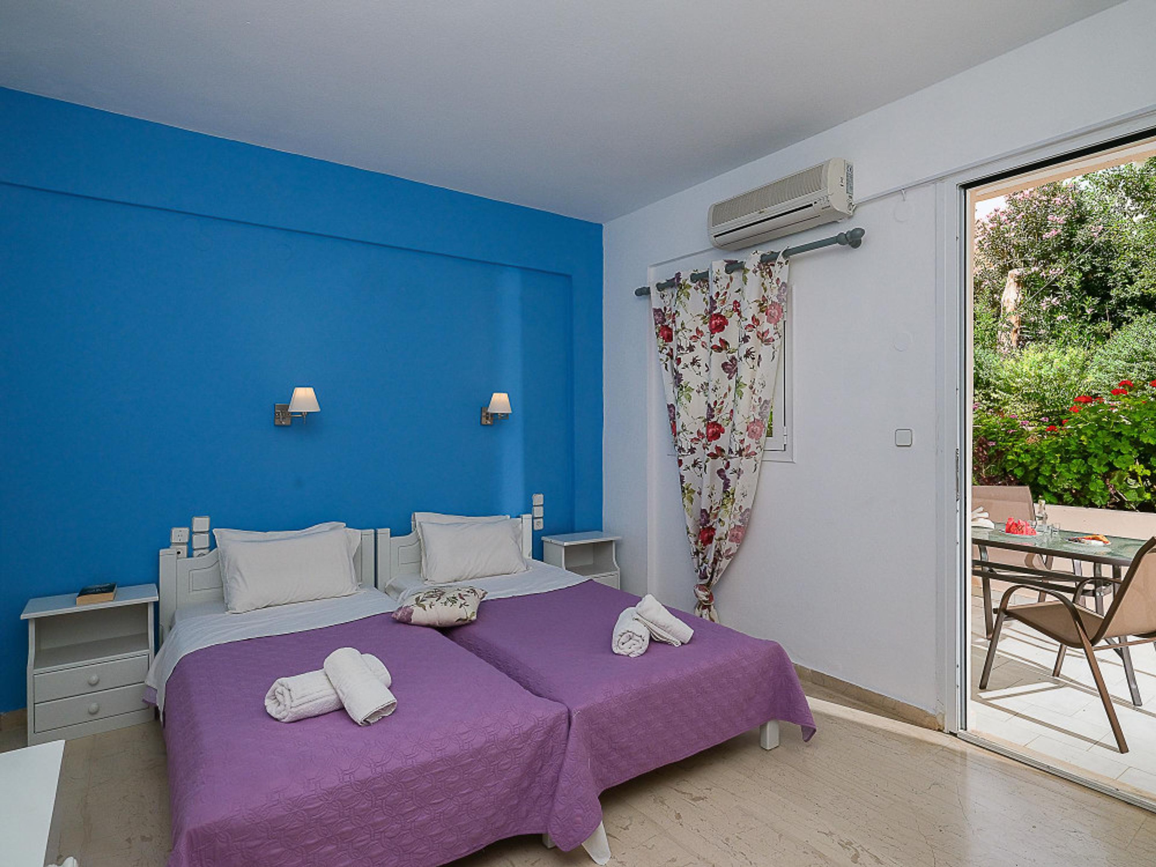 Calypso Beach foto 3