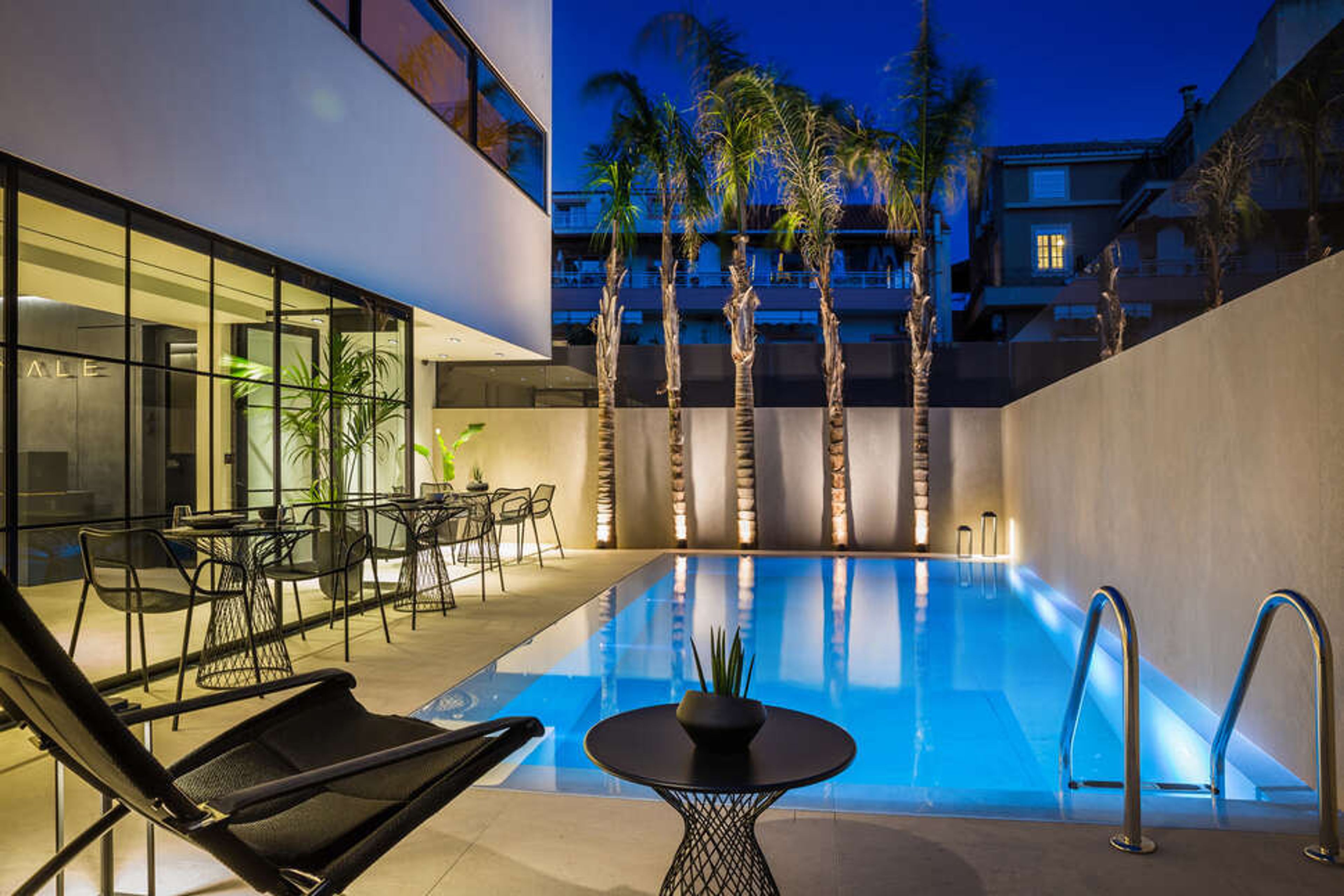 Canale Hotel And Suites