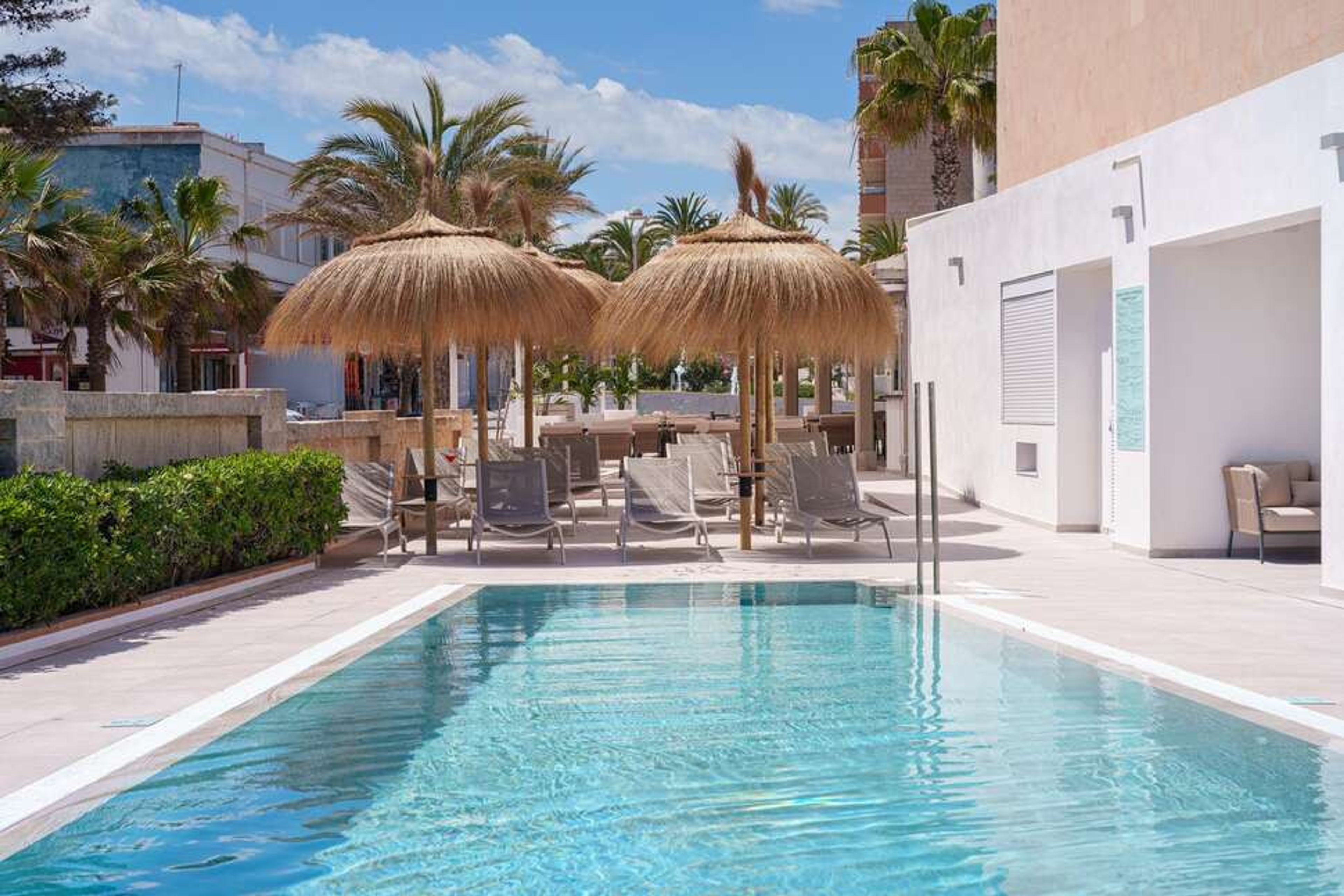 Caprice Concord Hotel & Spa