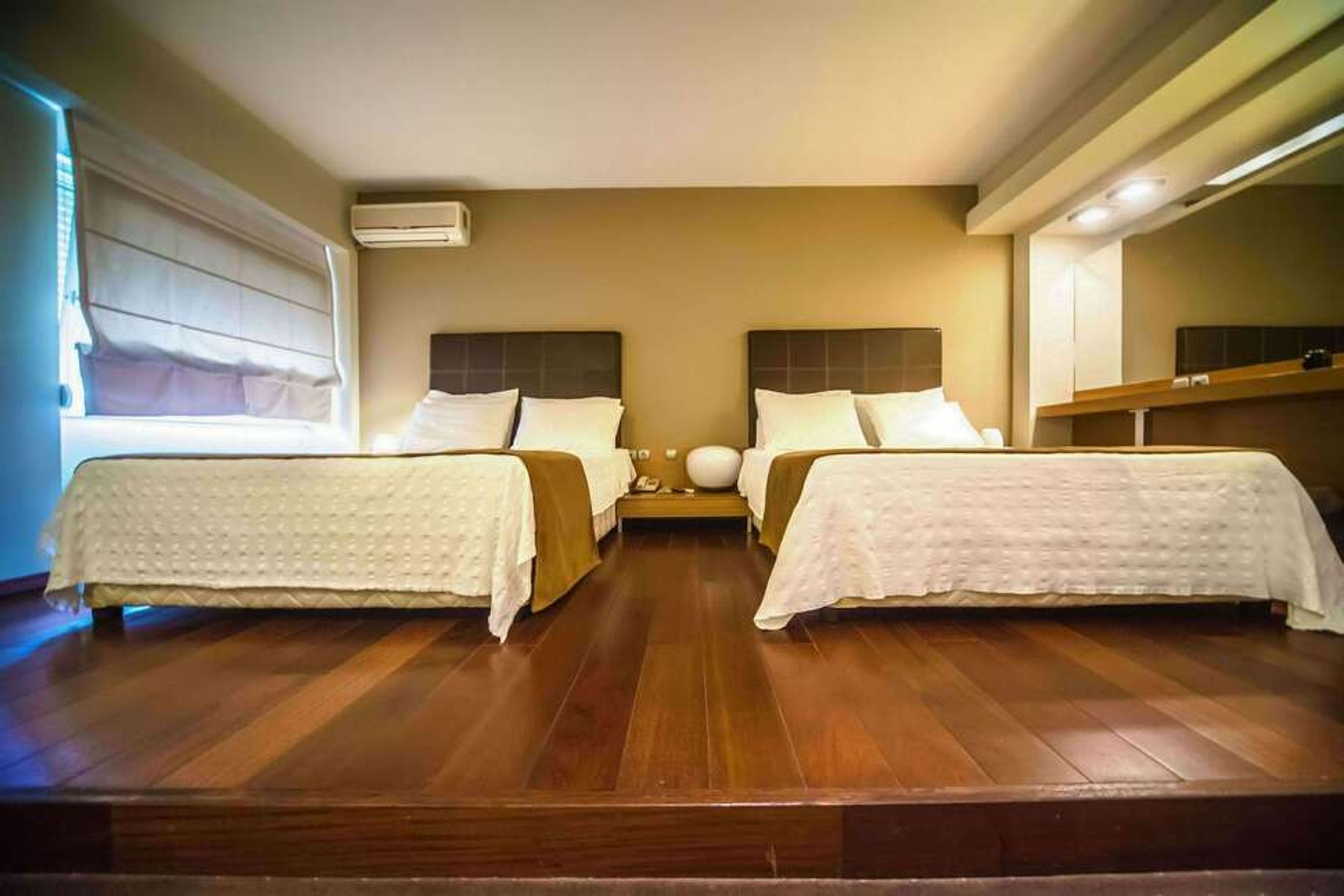 Capsis Thessaloniki foto 1