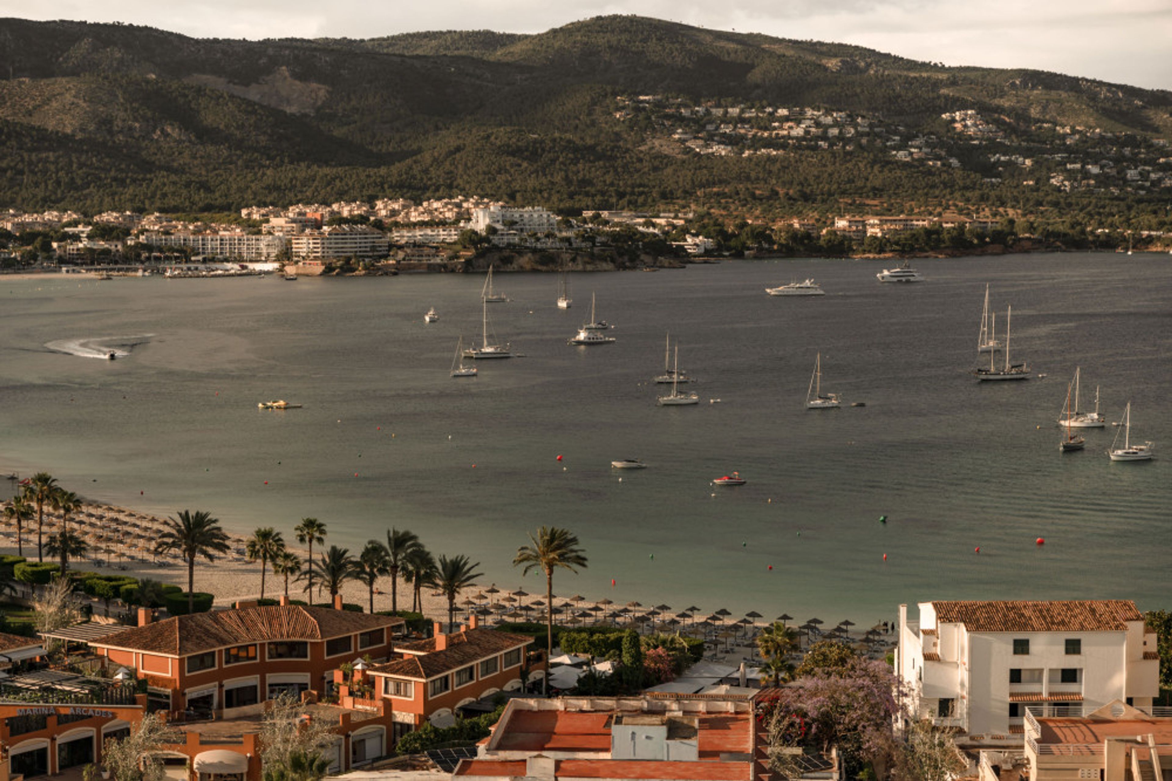 Caramelo Calviá Beach