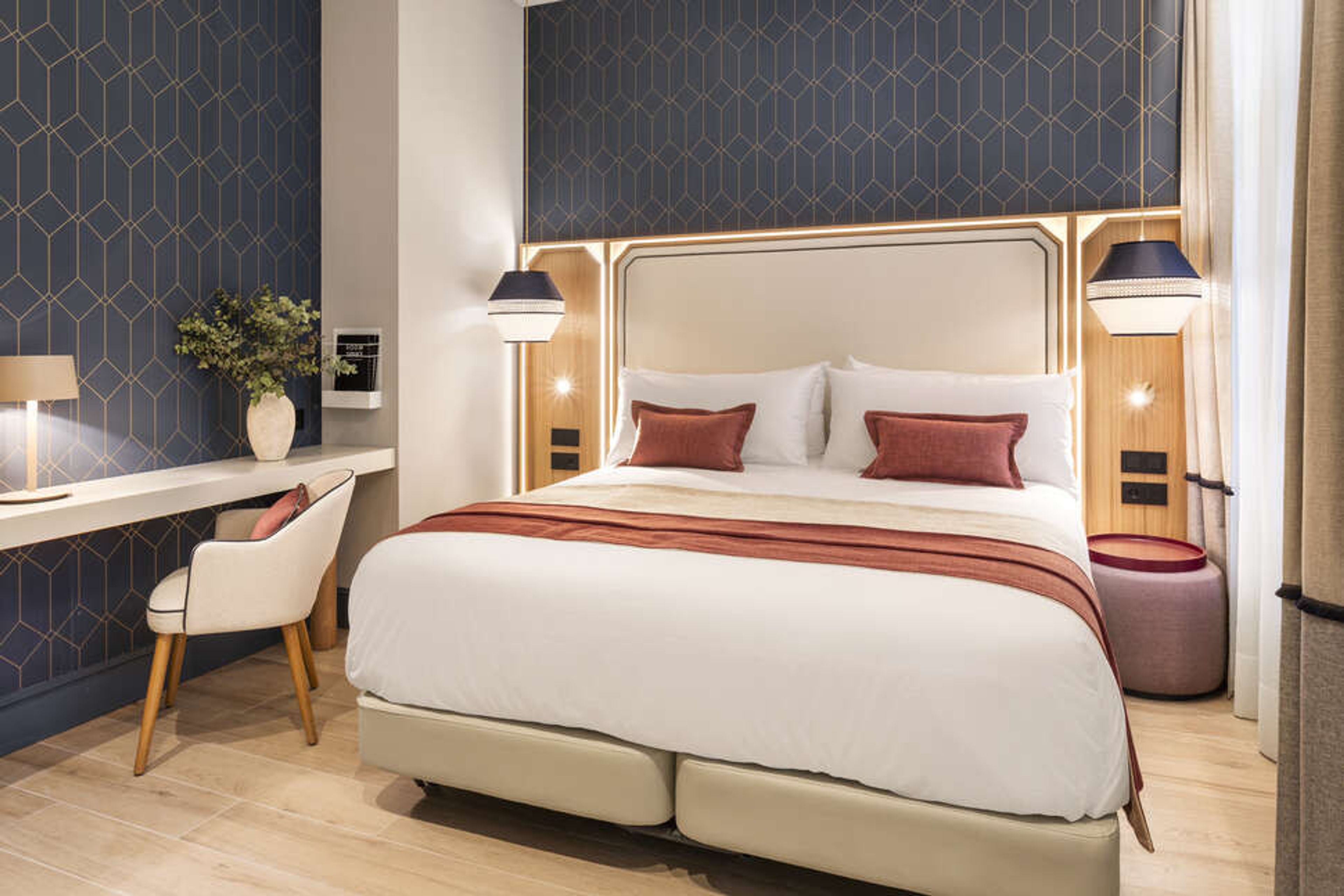 Catalonia Puerta del Mar