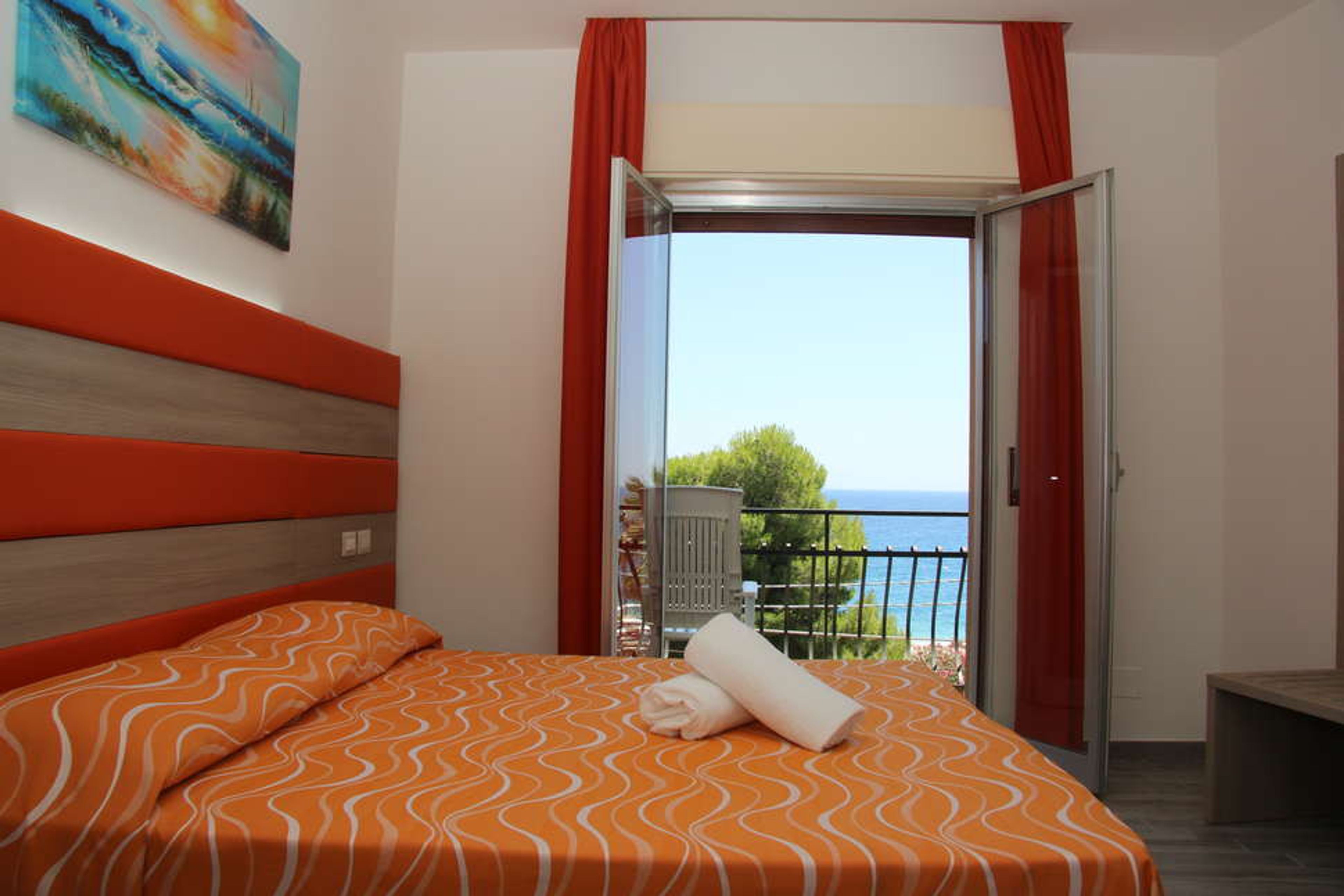 ChrisMare Hotel