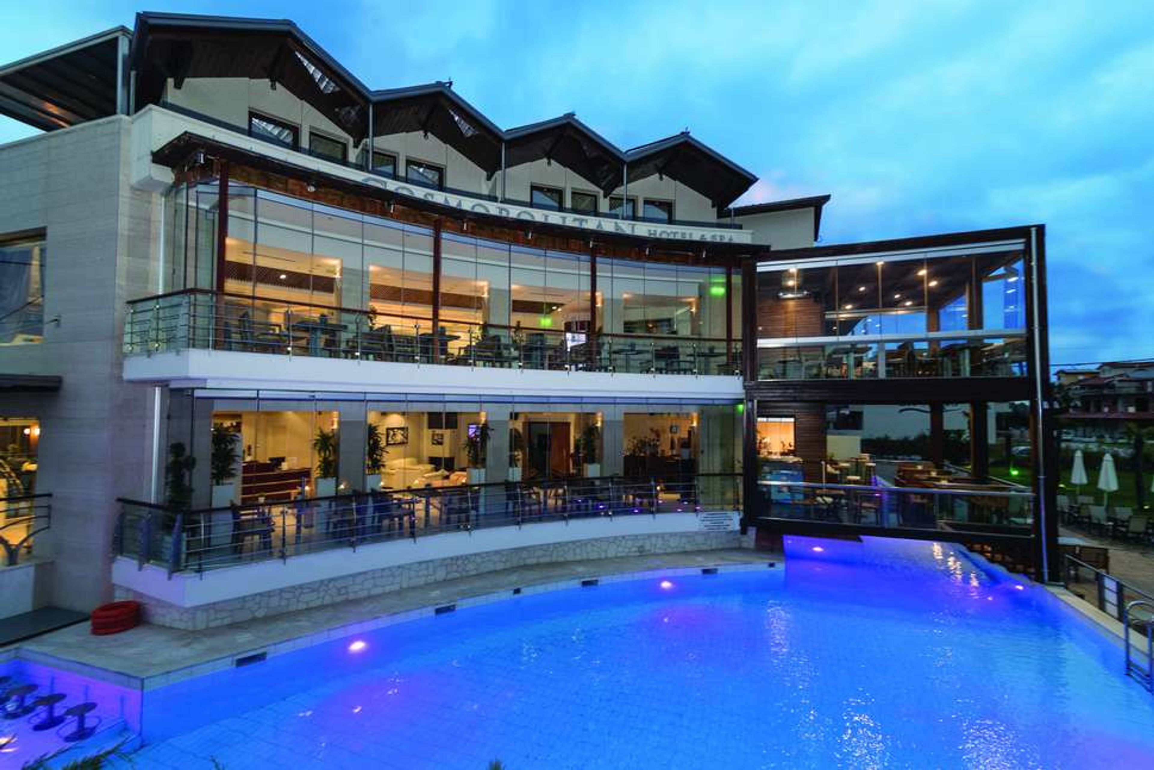 Cosmopolitan (ex Smartline Cosmopolitan)