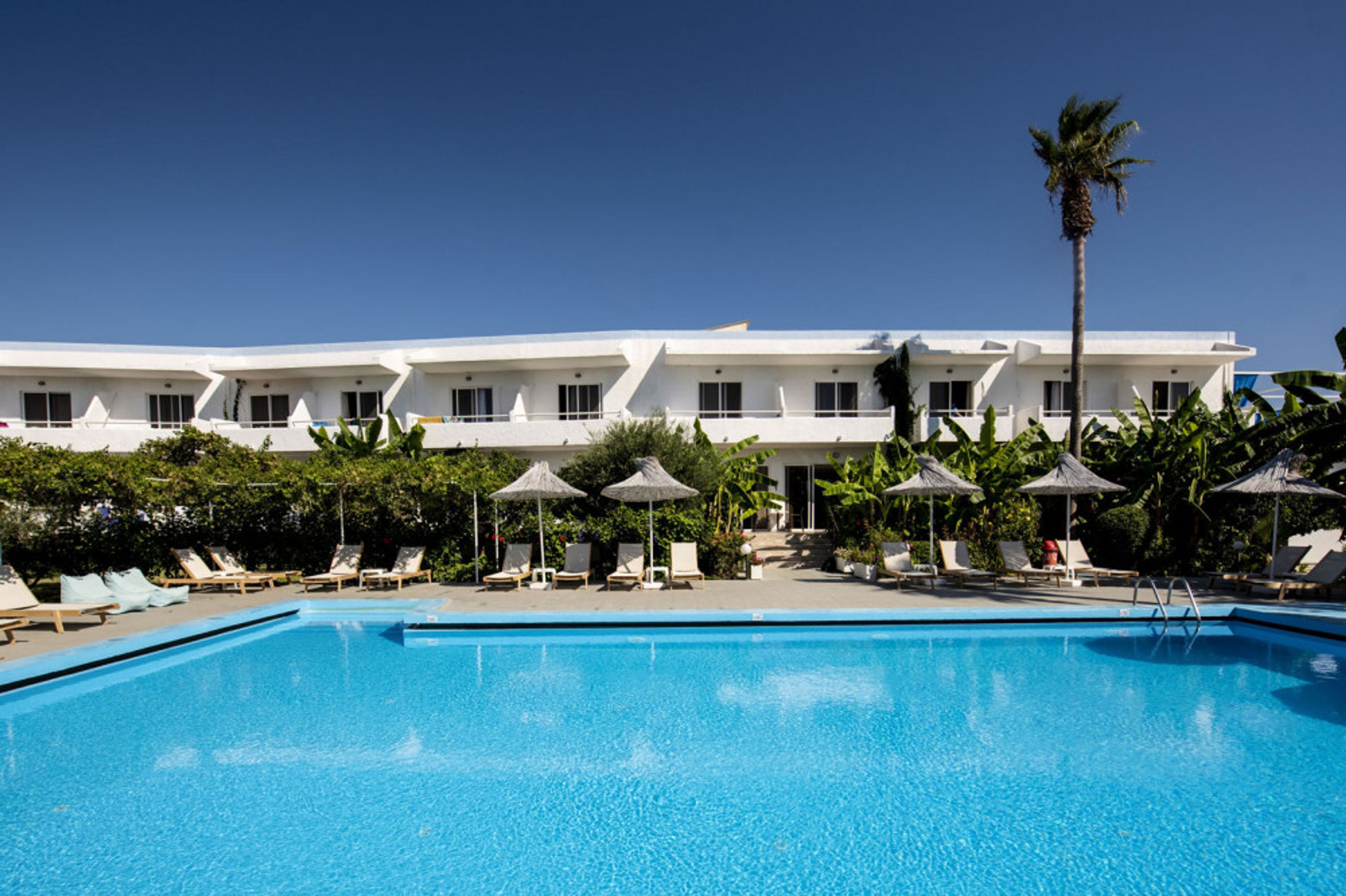 Costa Angela Seaside Resort foto 4