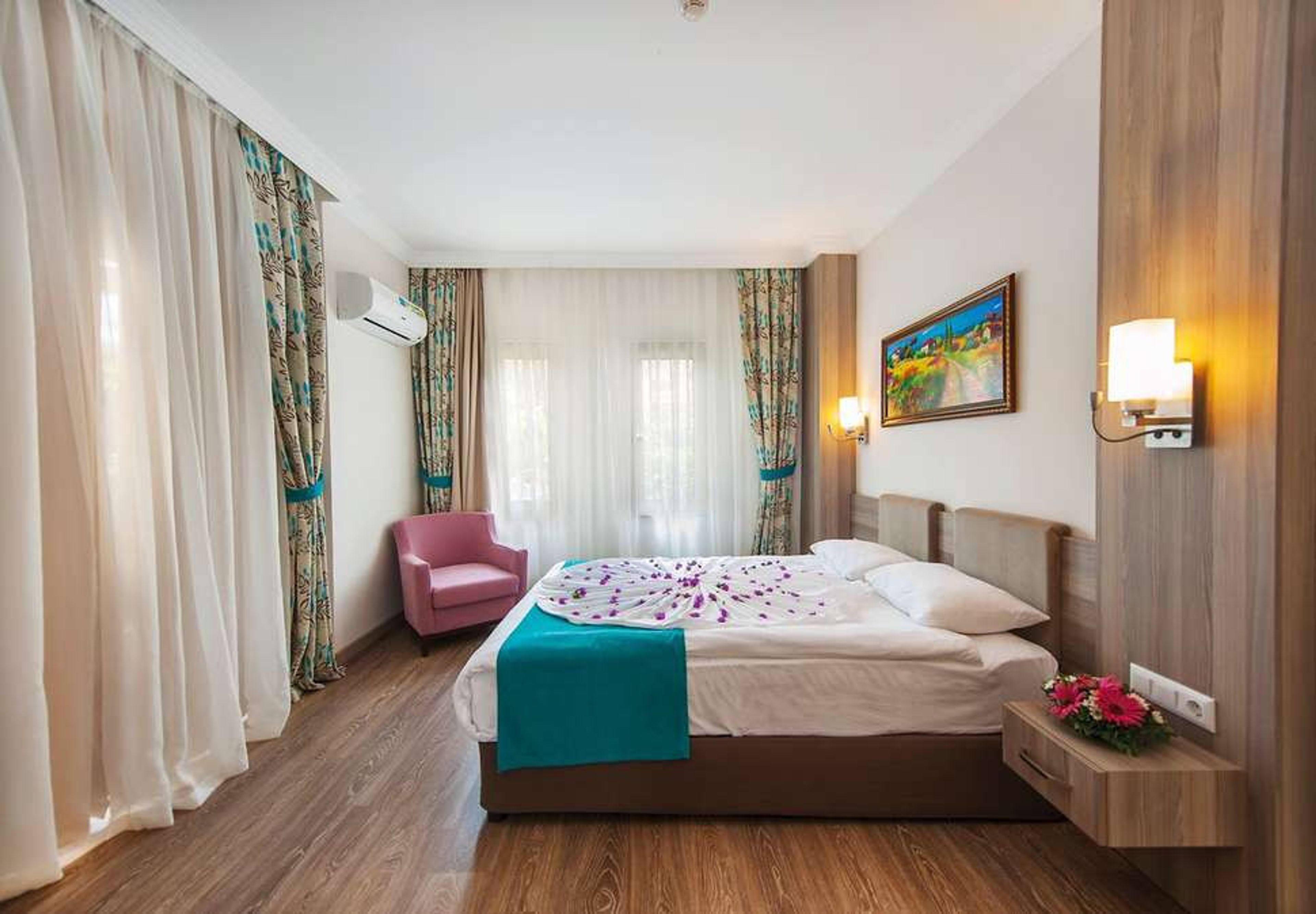 Crystal Aura Beach foto 3