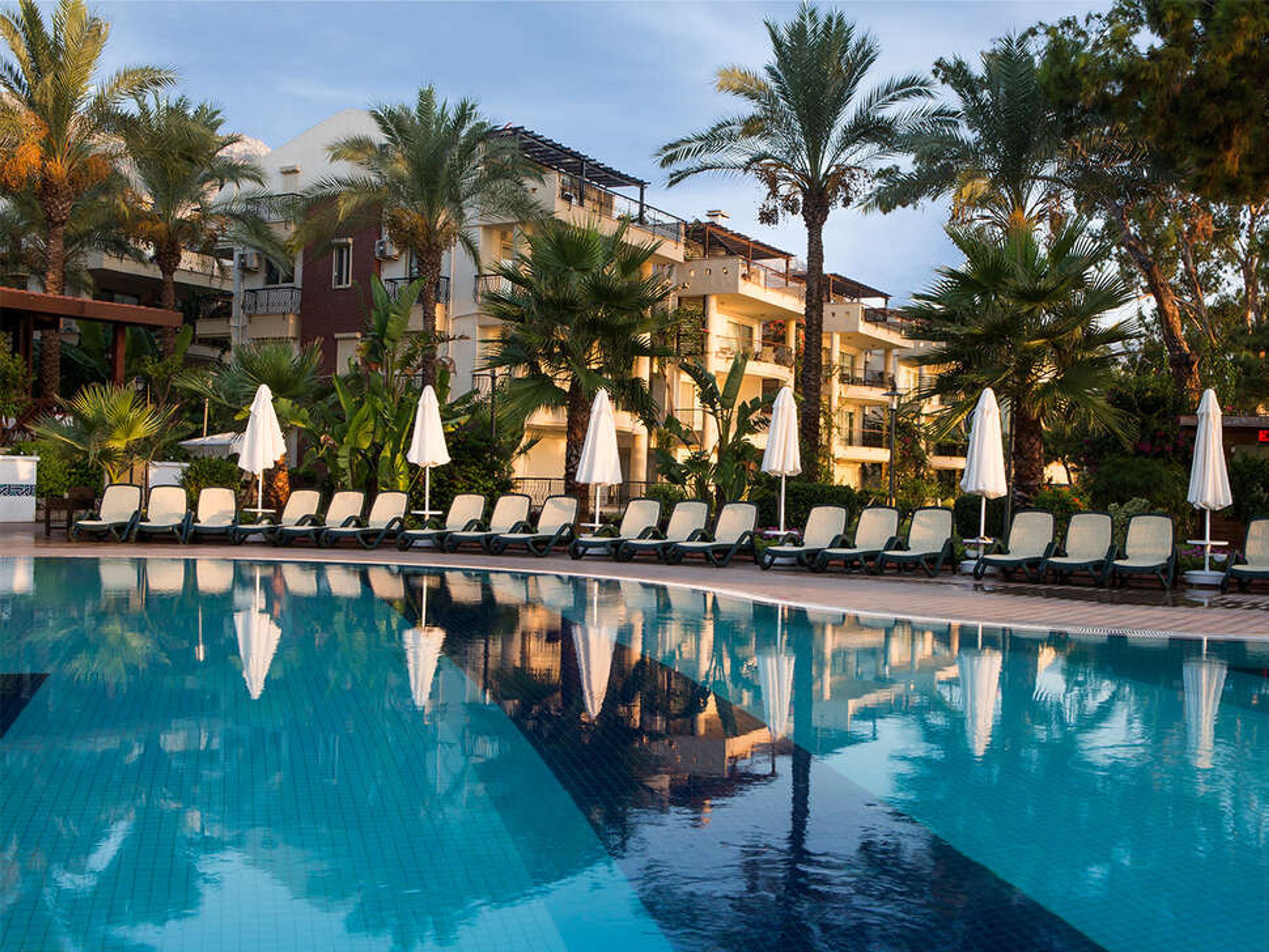 Crystal Aura Beach foto 2