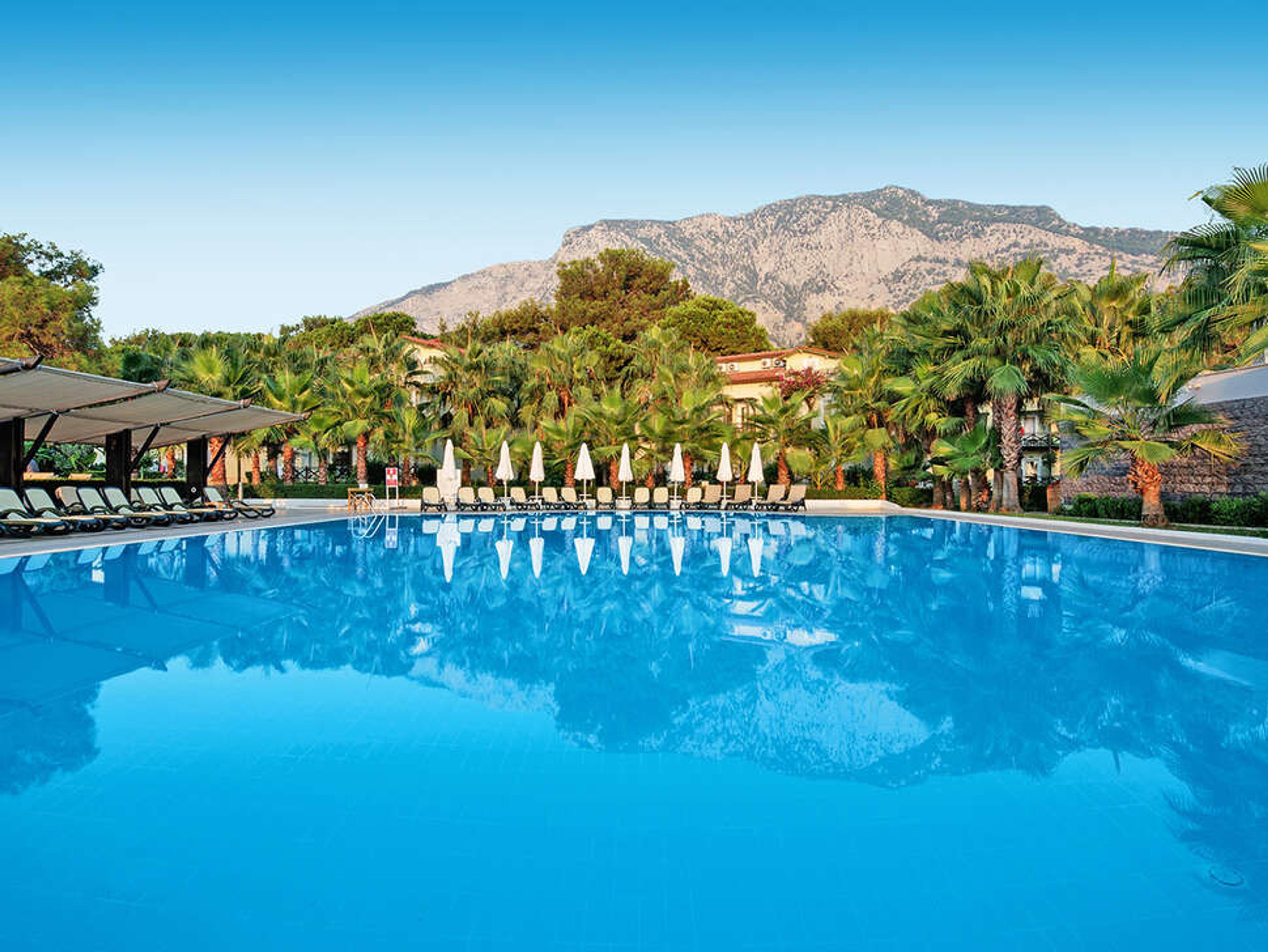 Crystal Flora Beach Resort foto 1