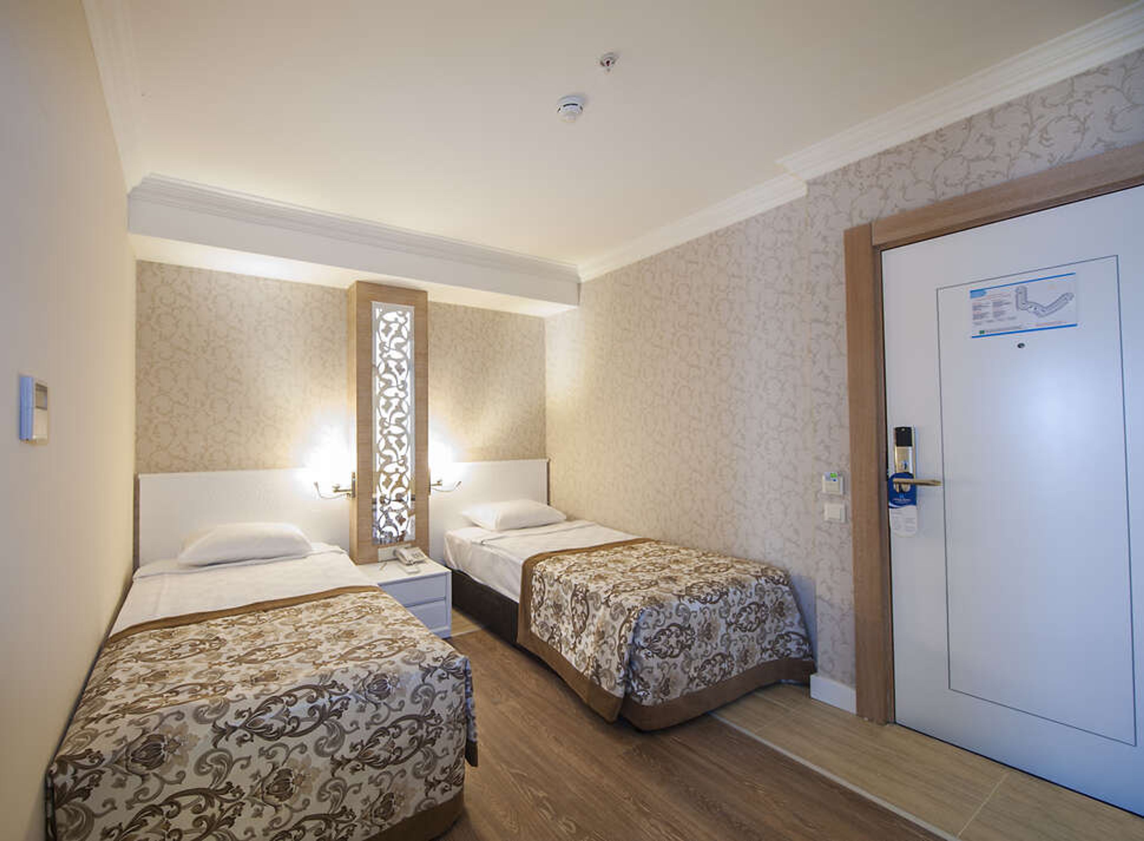 Crystal Sunset Pearl Collection foto 2