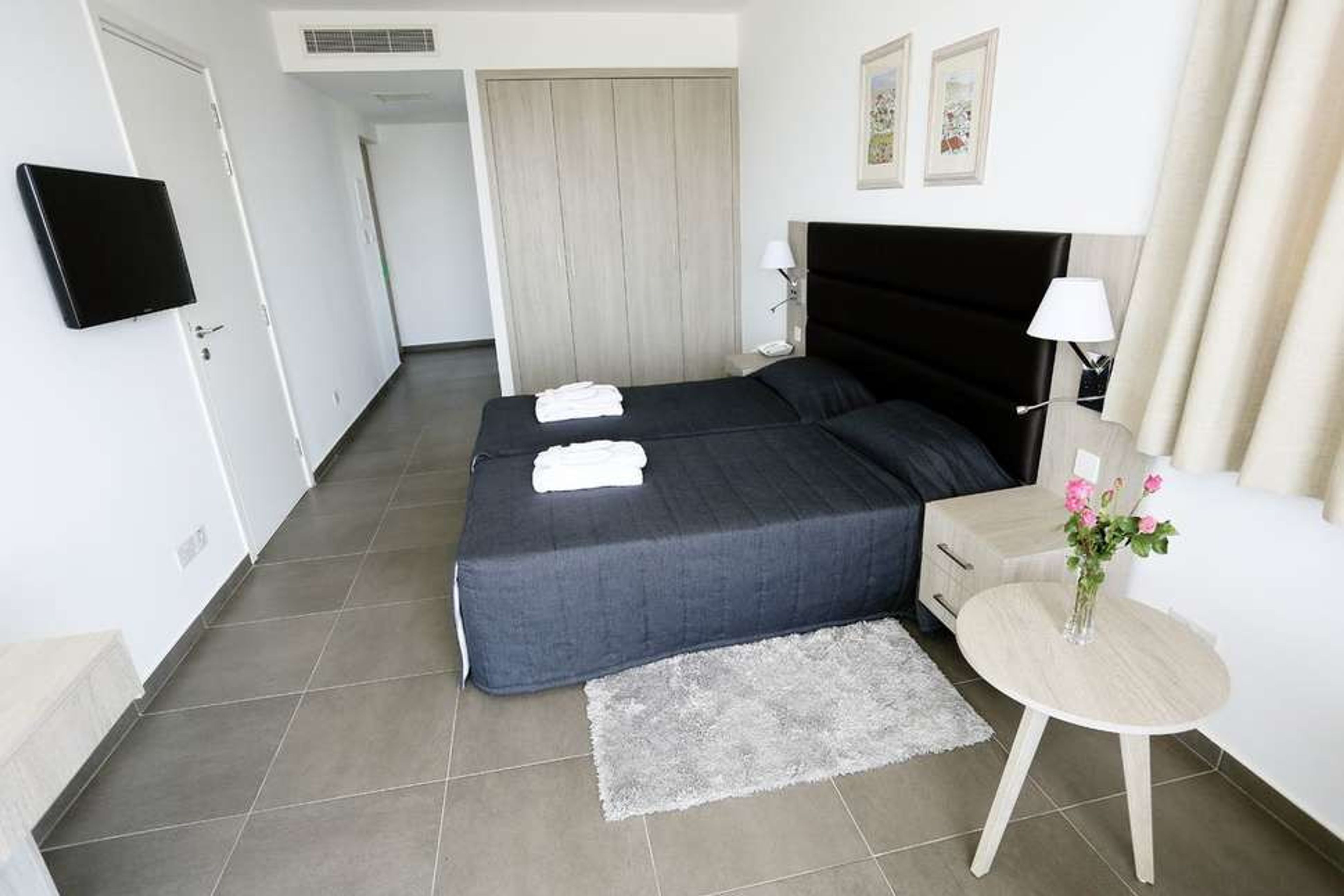 Dionysos Central foto 4