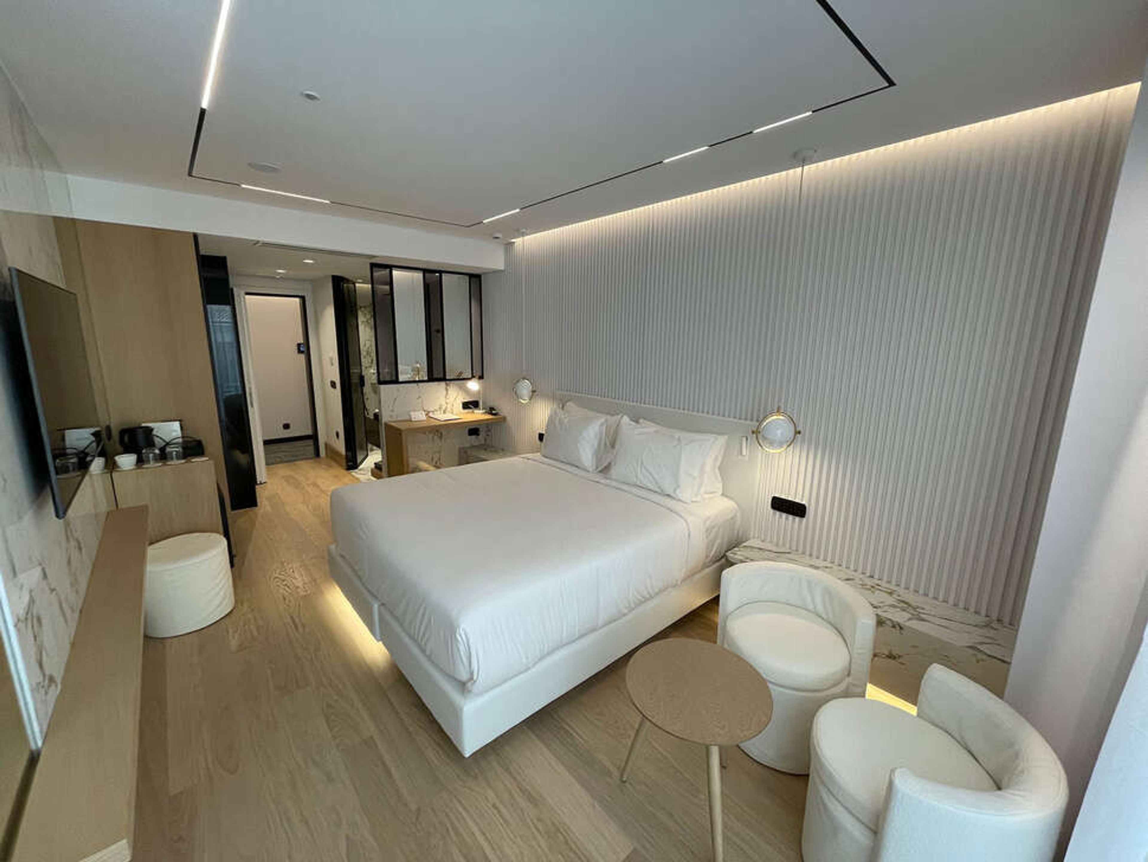 Ethereal White Resort foto 3