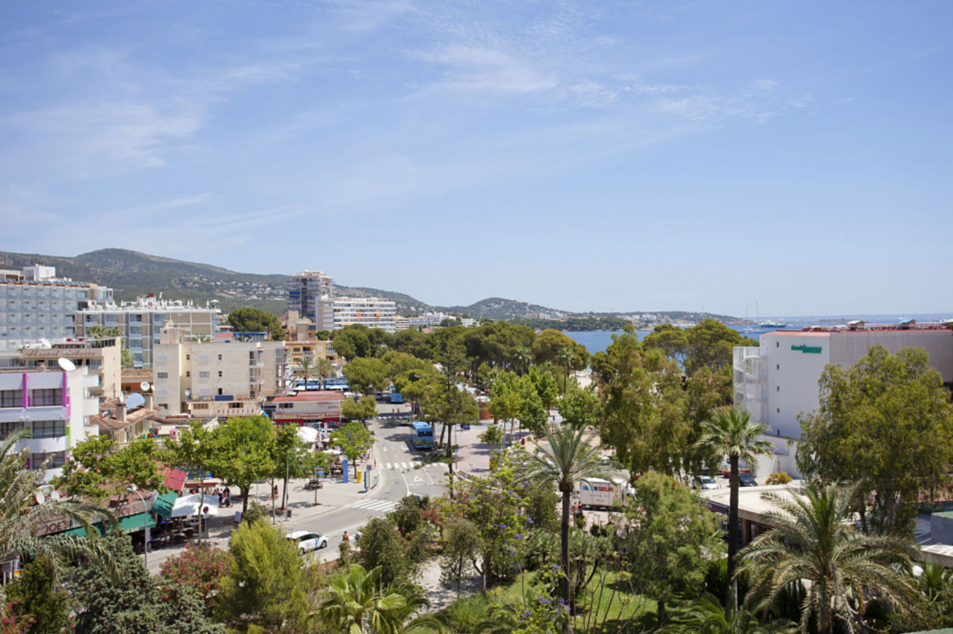 FERGUS Bermudas foto 4