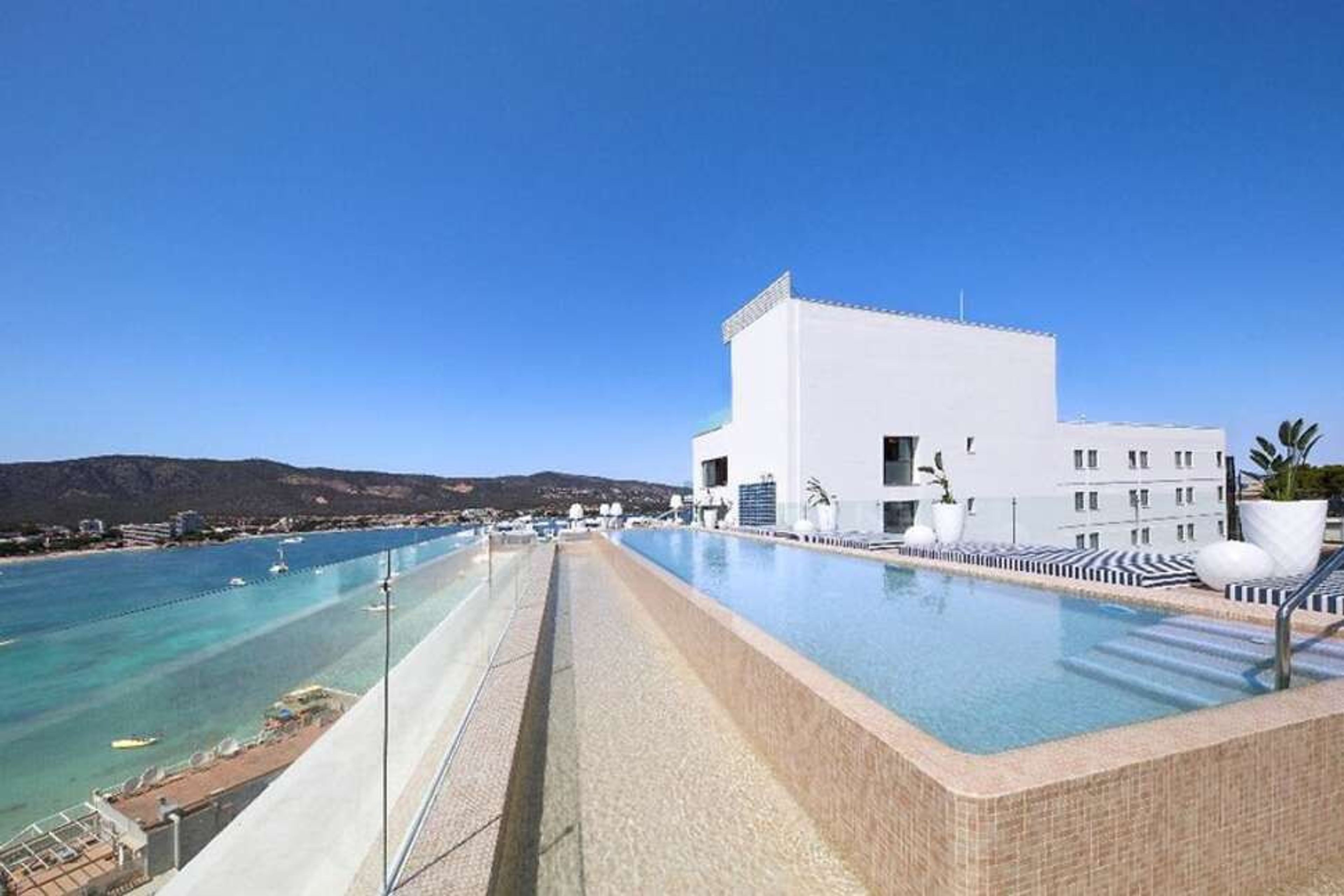 FERGUS Style Tobago foto 1