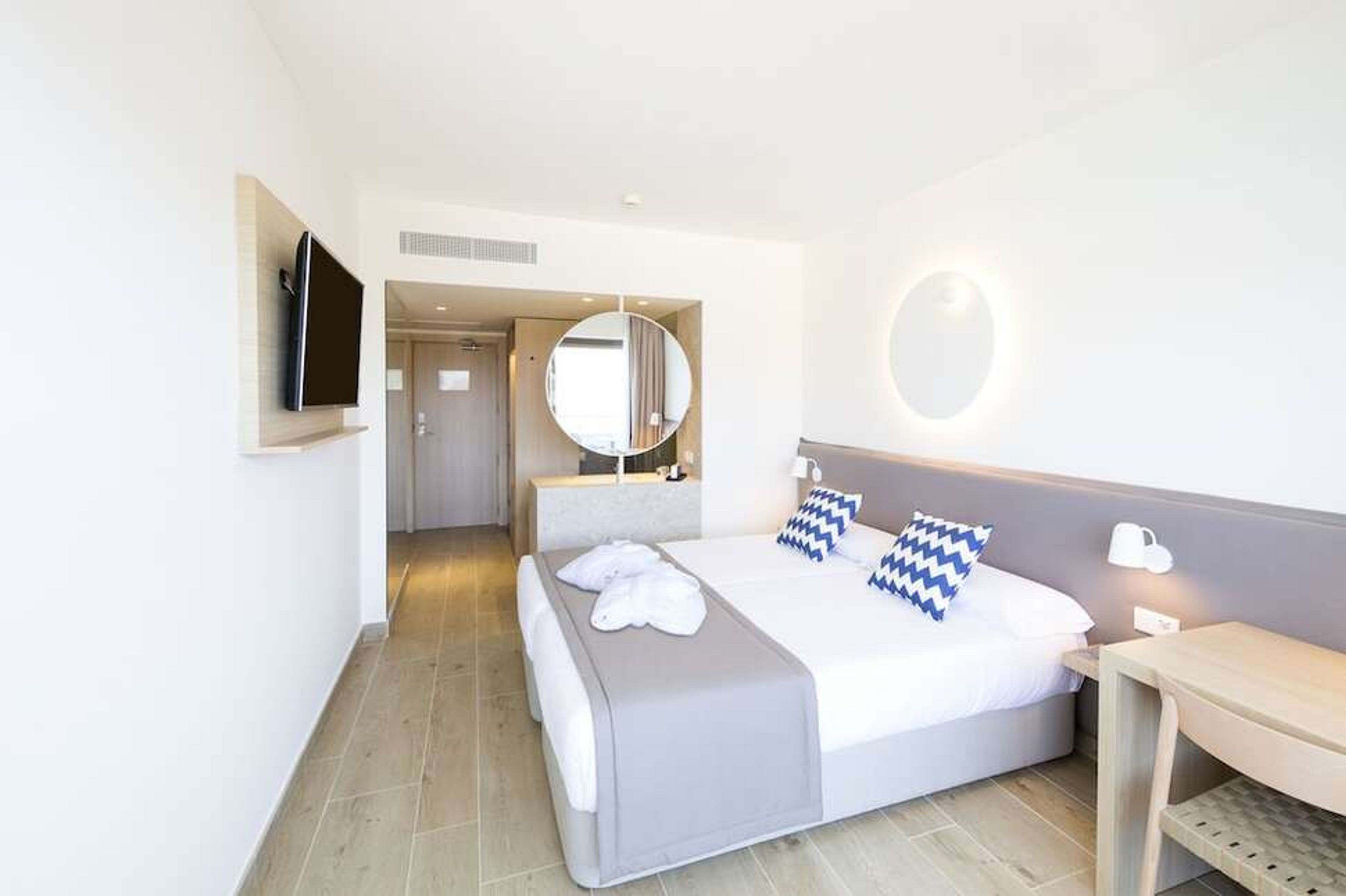 FERGUS Style Tobago foto 2