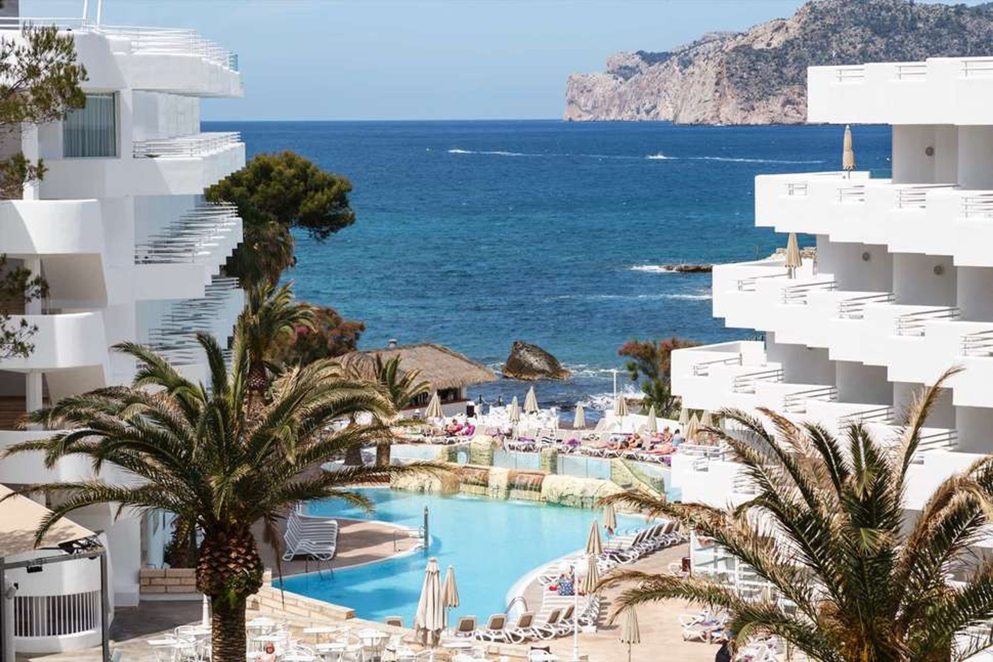 FERGUS Style Cala Blanca Suites foto 2