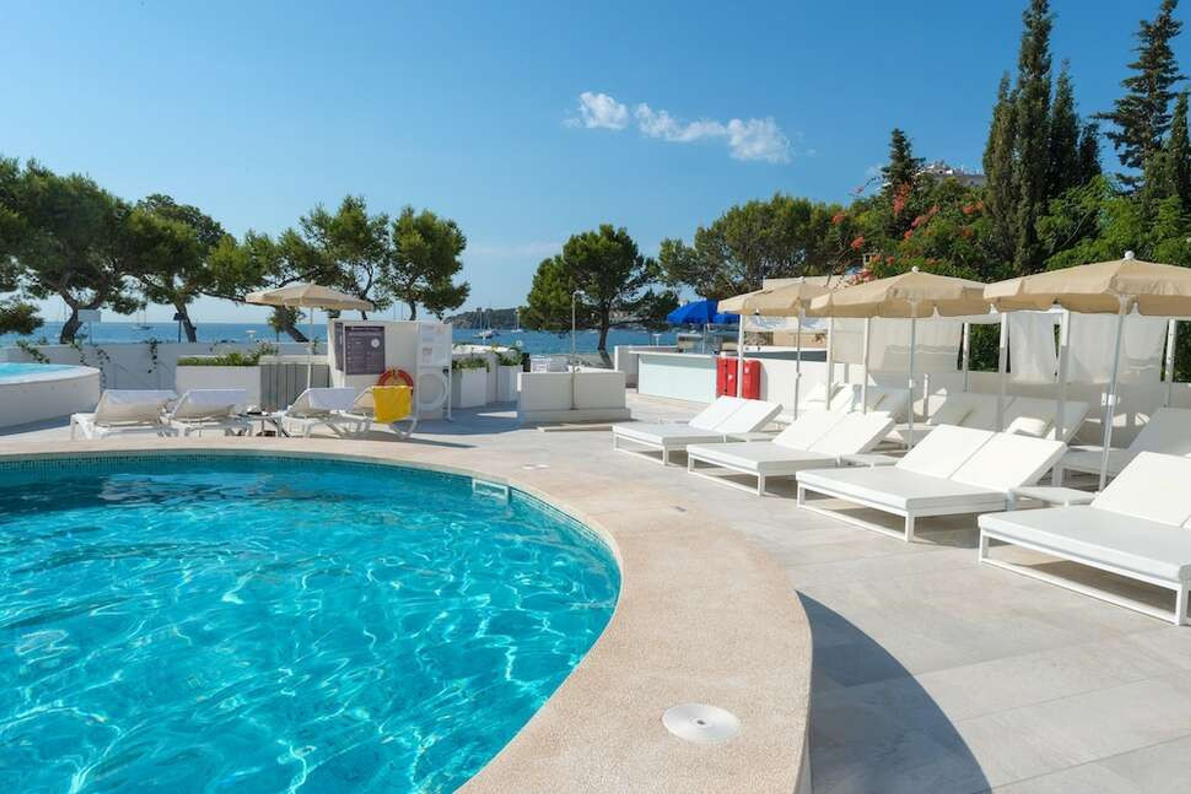 FERGUS Style Palmanova foto 2