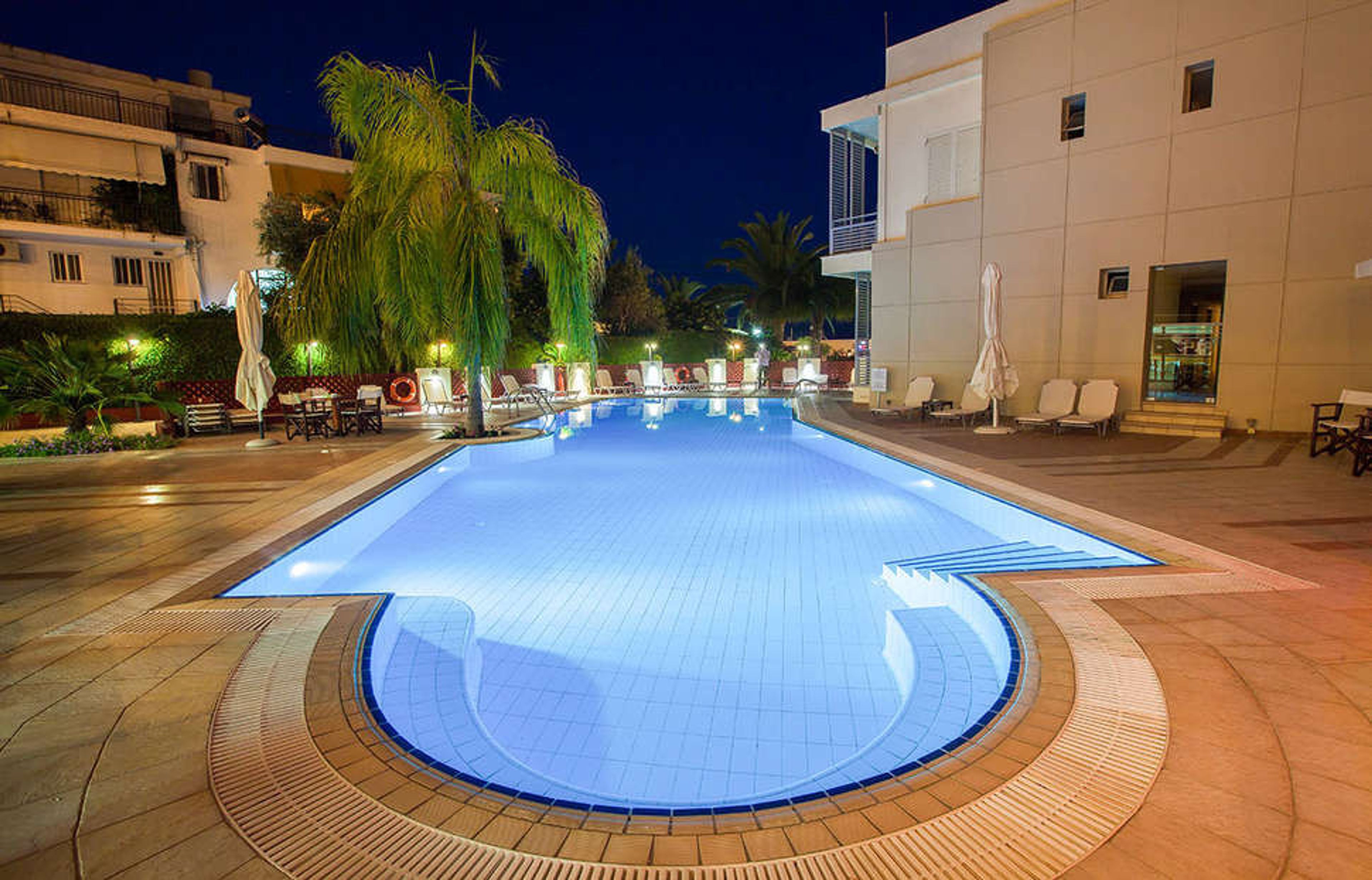 Flisvos Royal foto 1