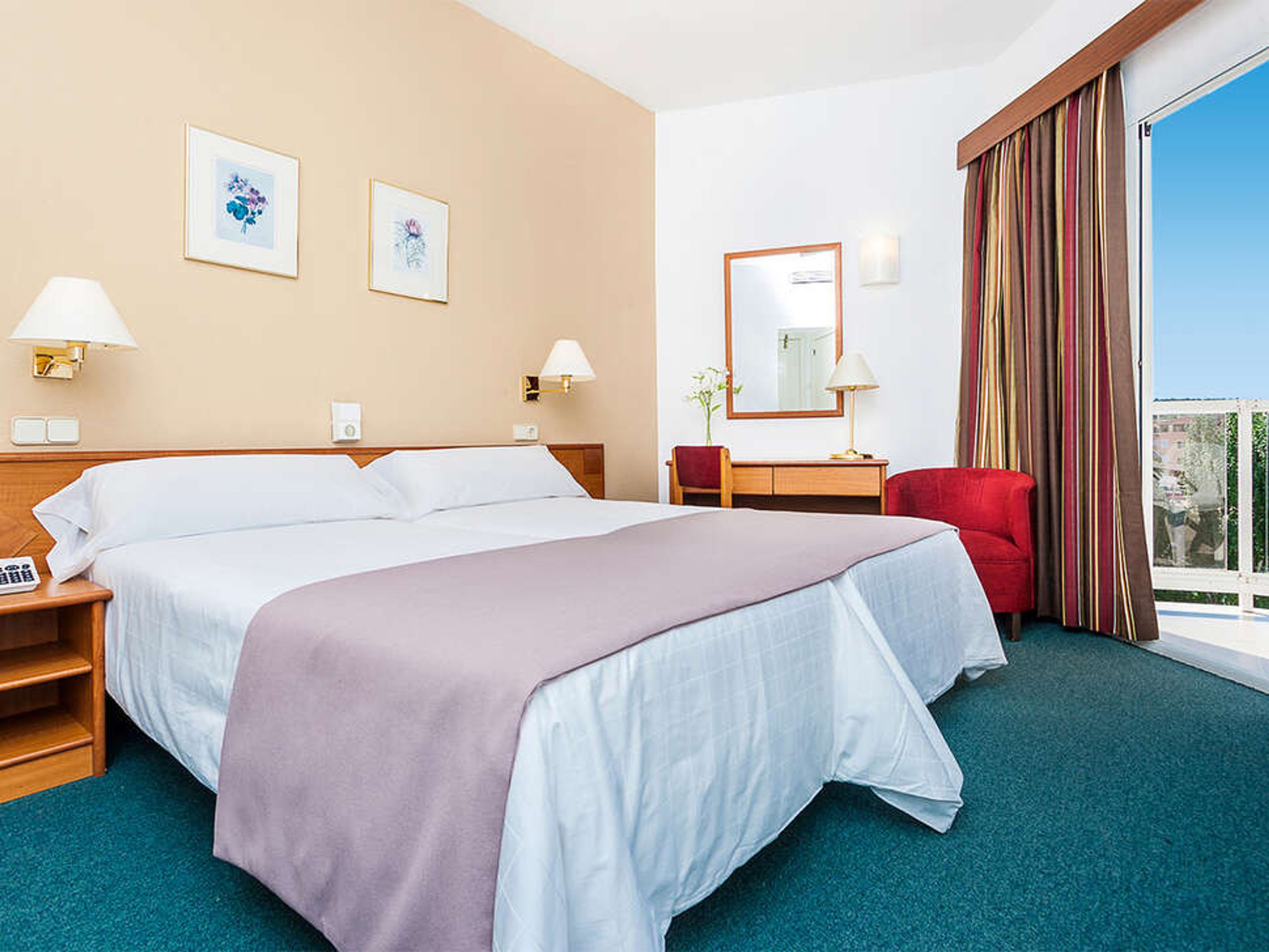 Globales Playa Santa Ponsa foto 3