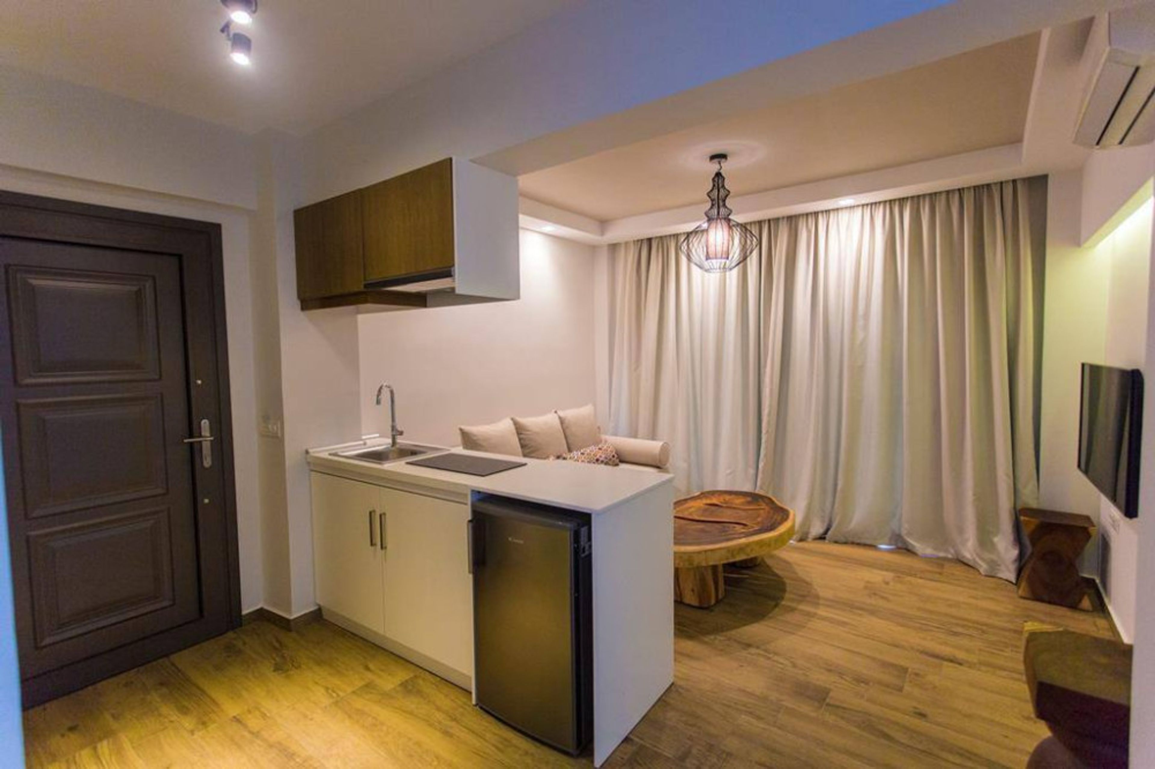 Golden Bay Suites foto 3