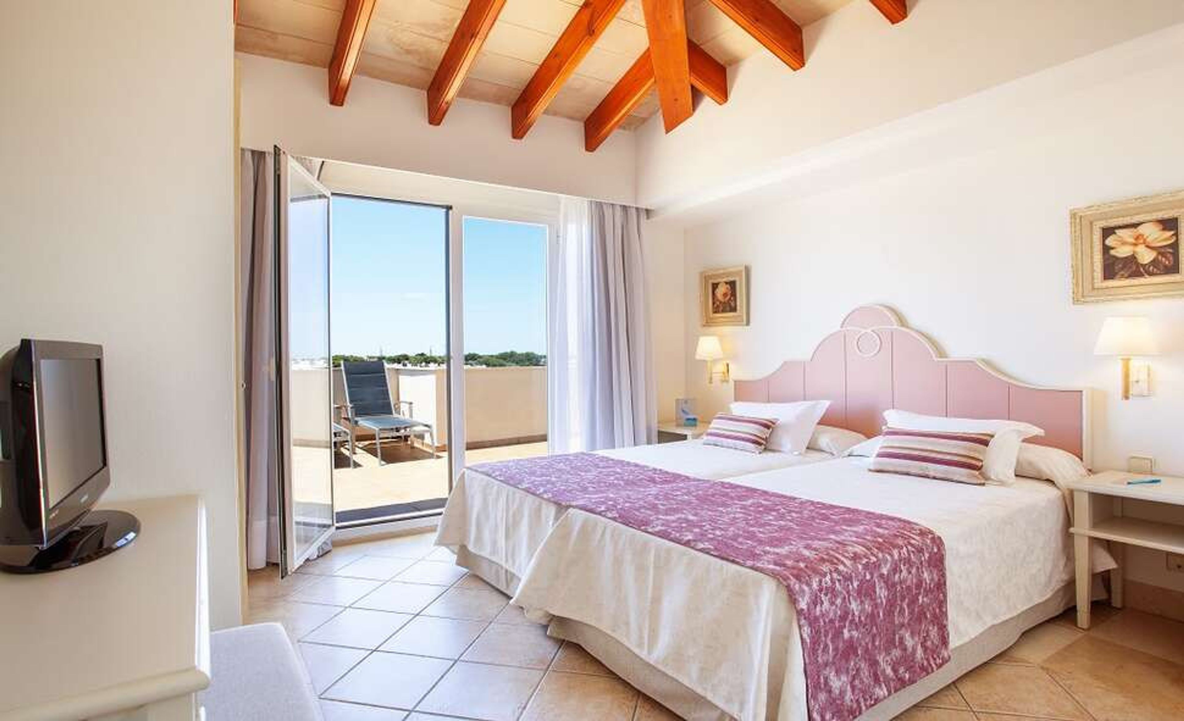 Grupotel Macarella Suites & Spa foto 3